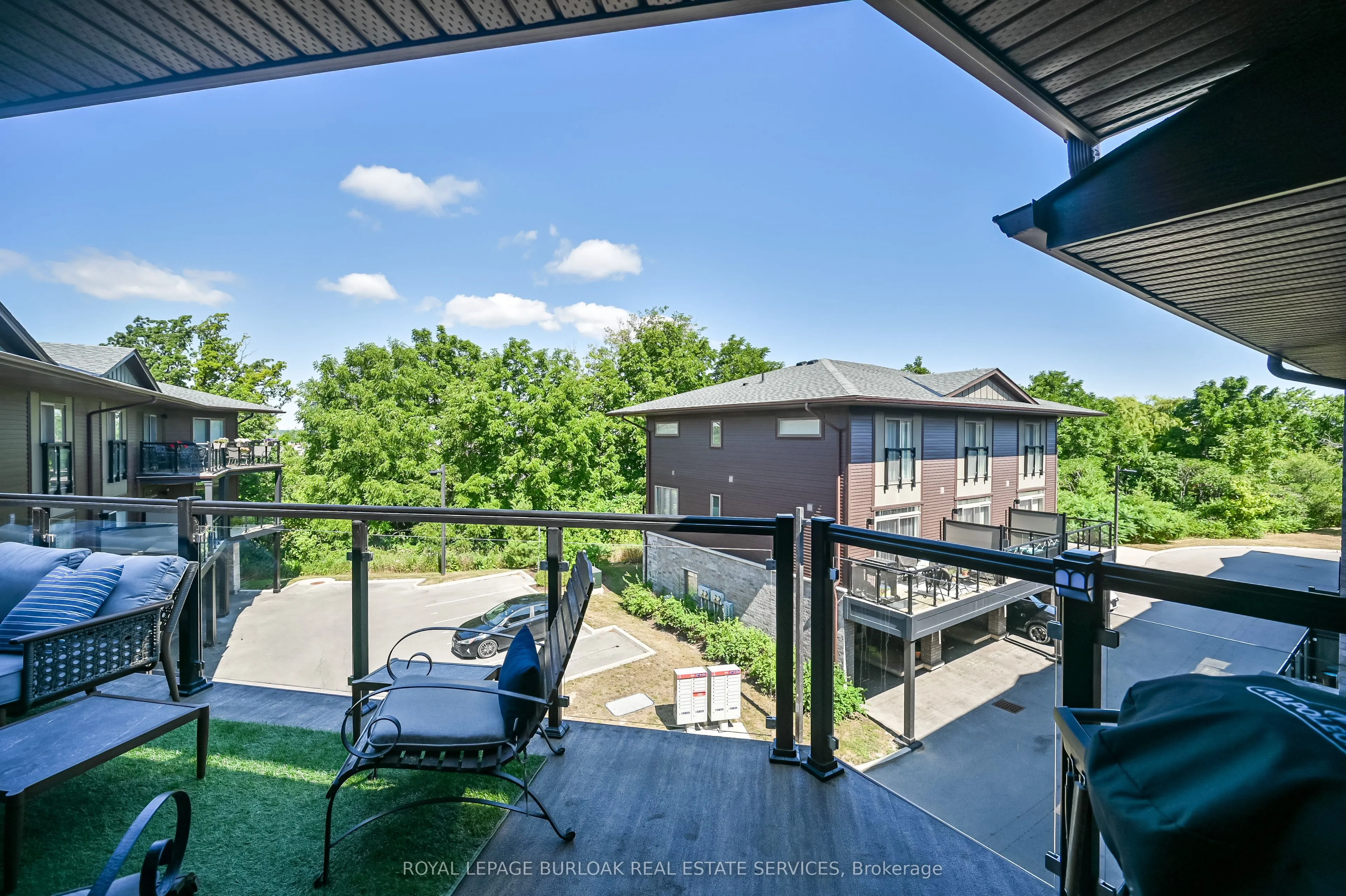 23 Echovalley Drive, #12