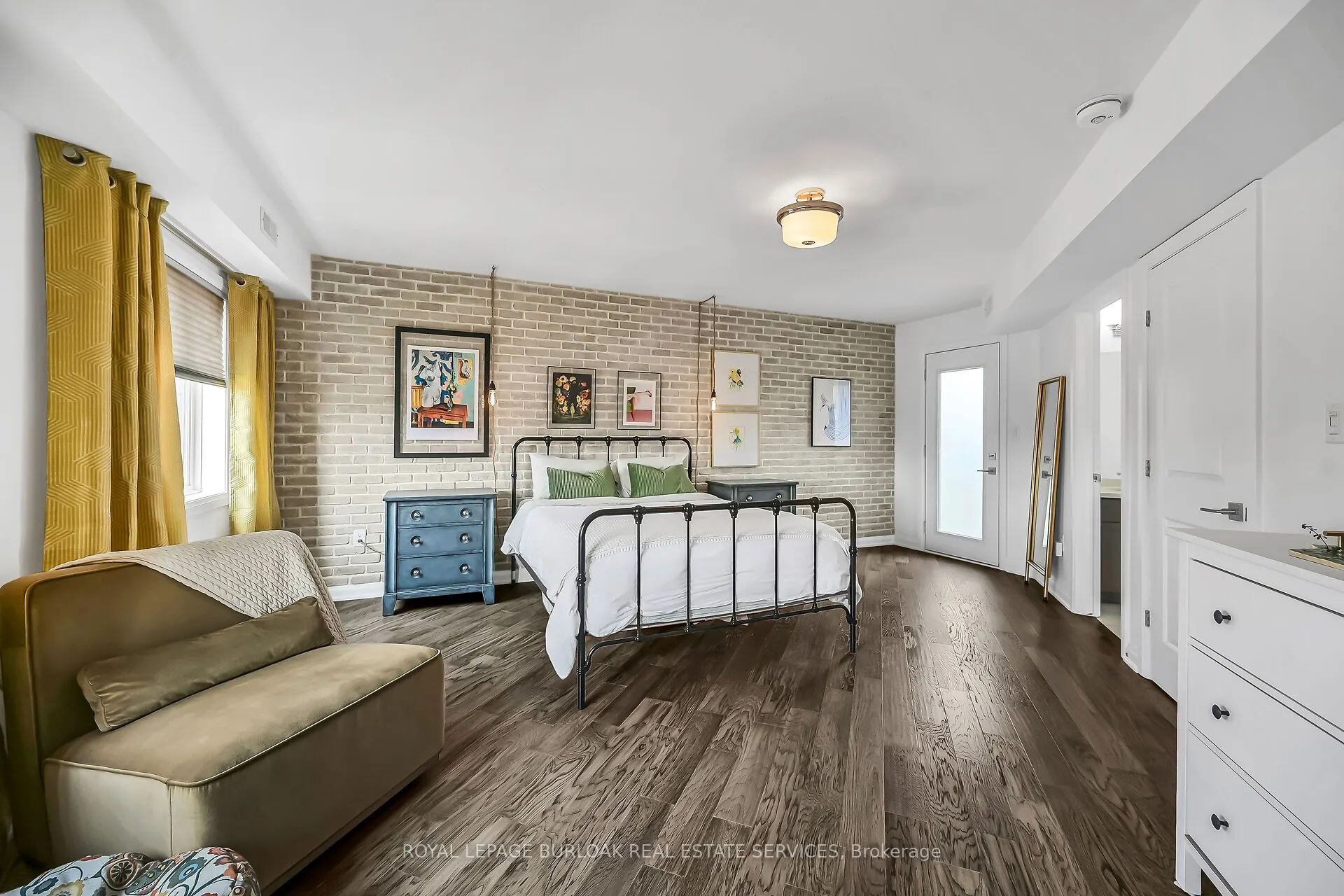 23 Echovalley Drive, #12