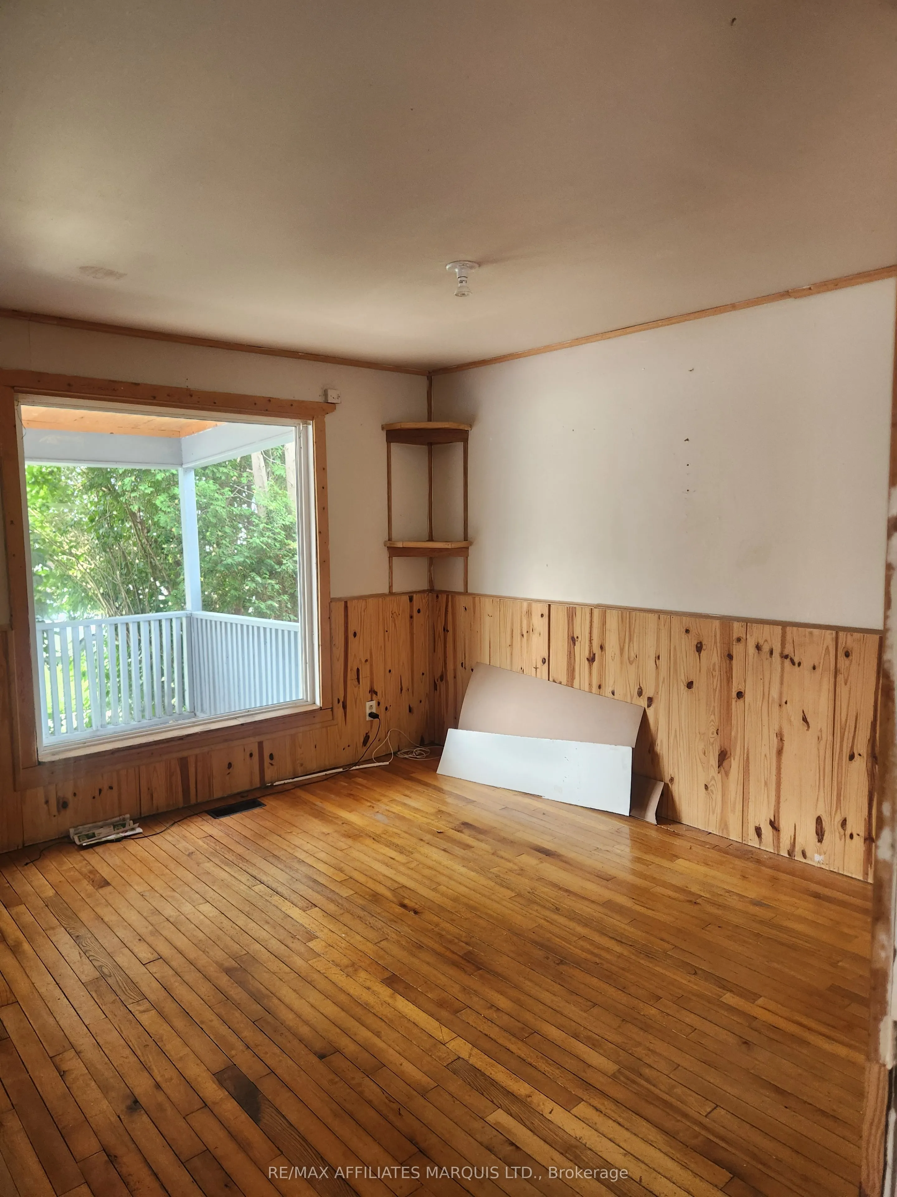 329 Carleton Street