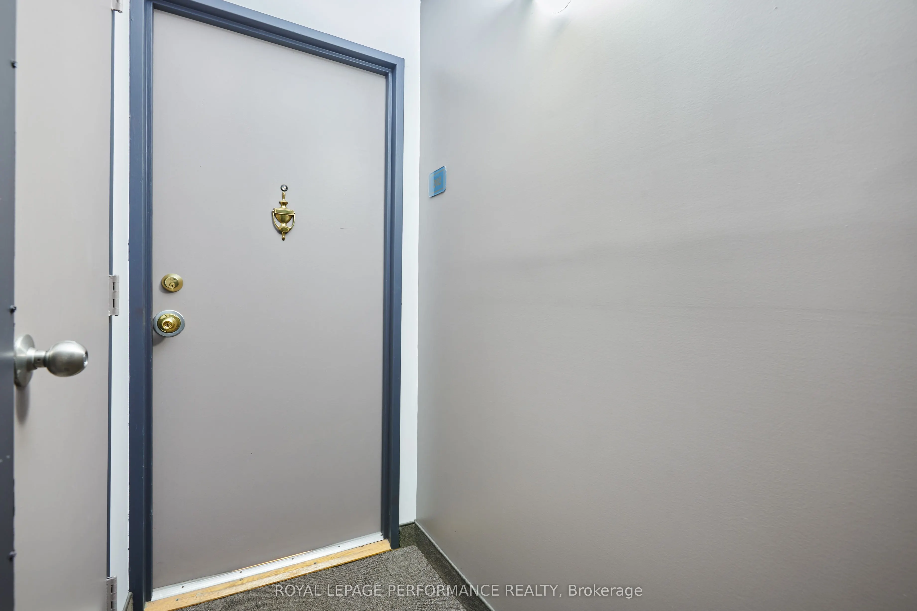 158 B McArthur Avenue, #202