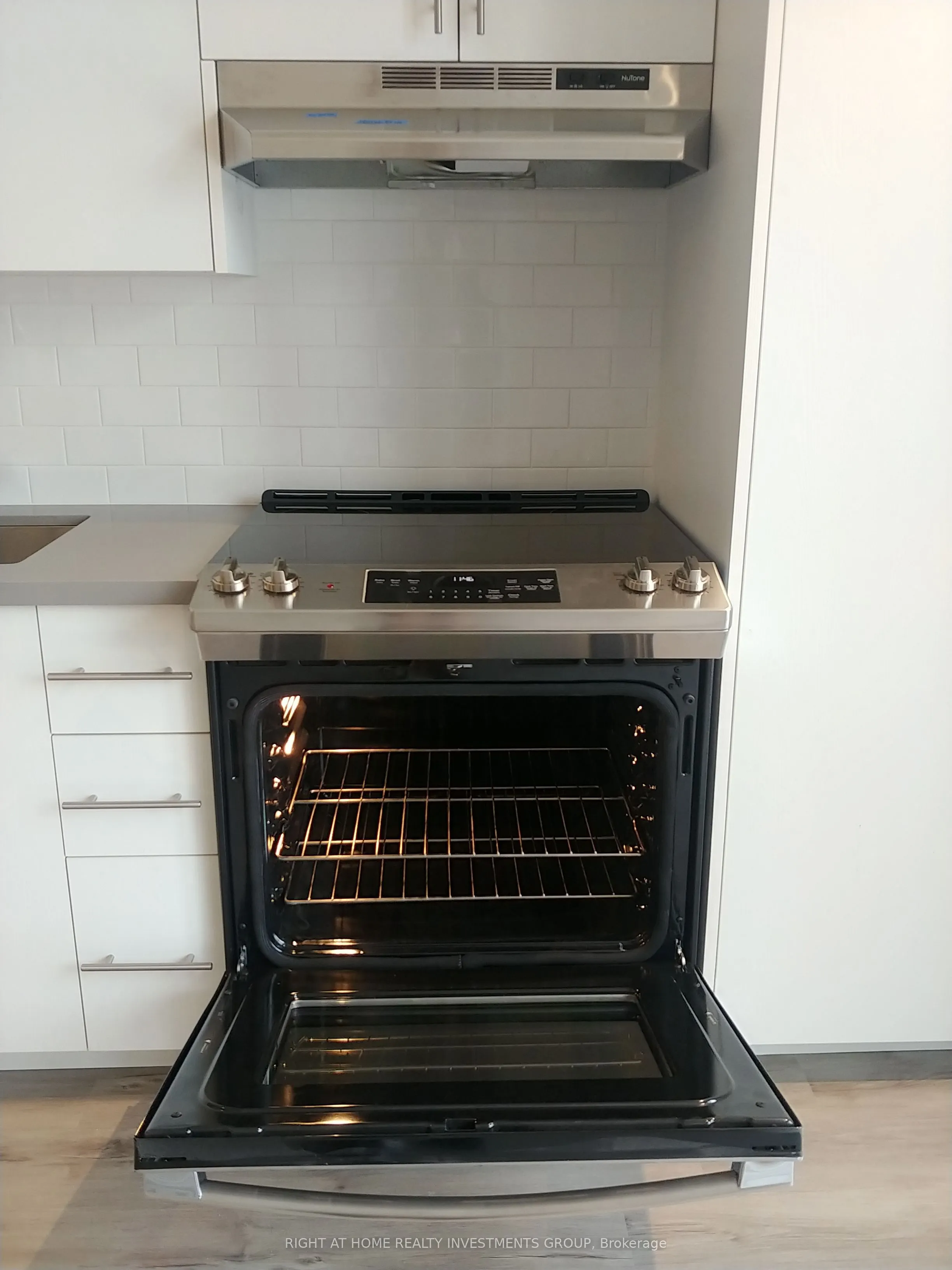 121 King Street E, #506