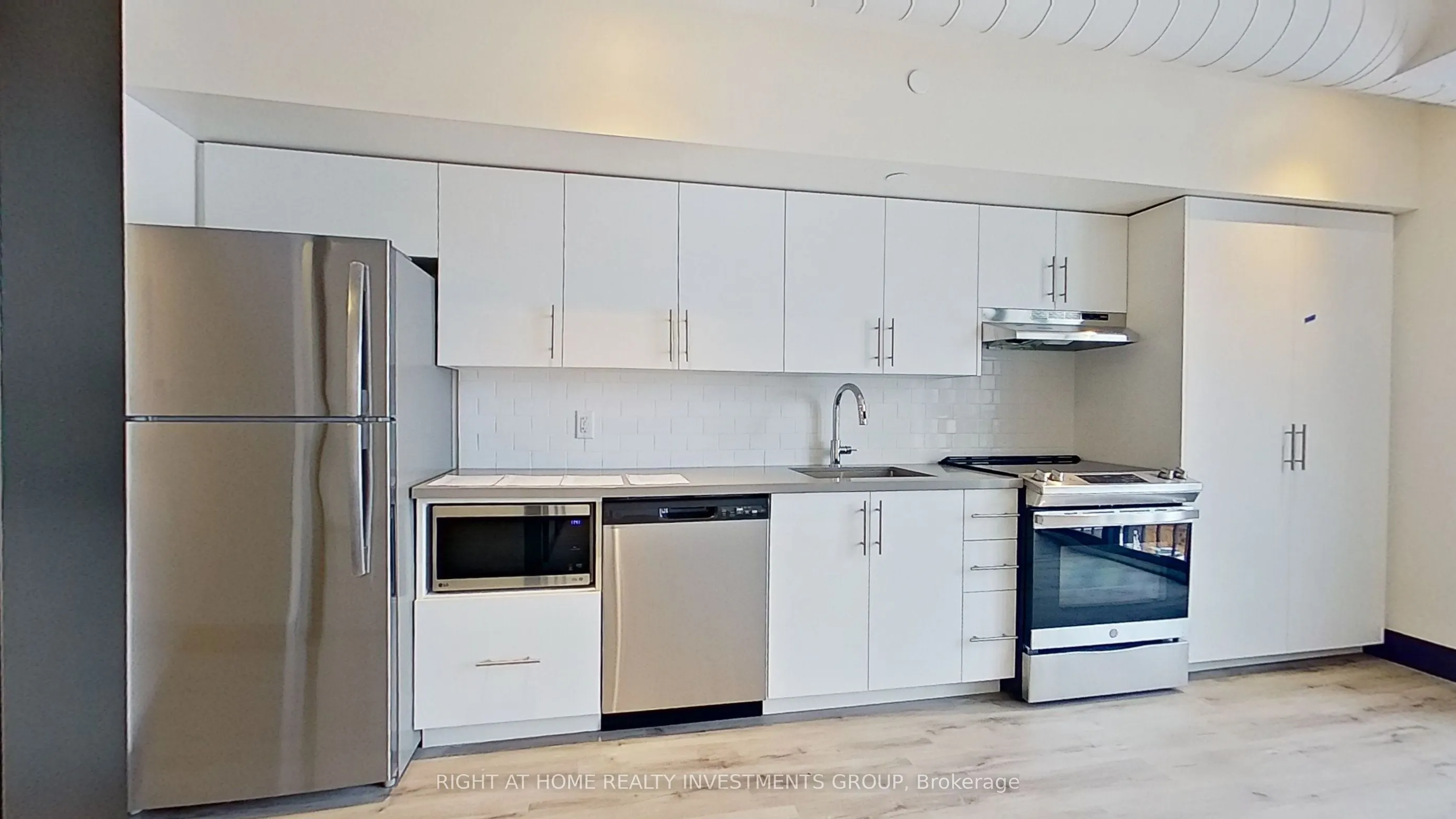 121 King Street E, #506