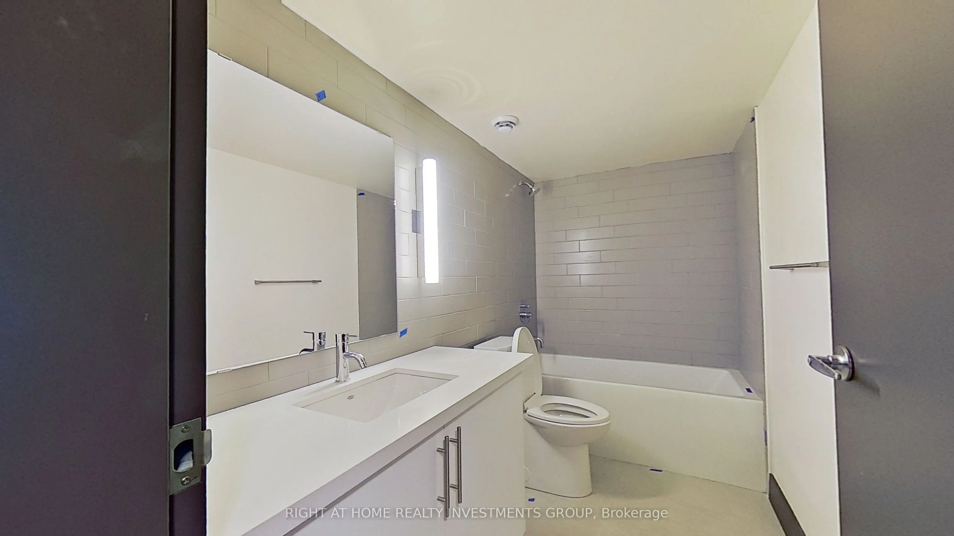 121 King Street E, #506