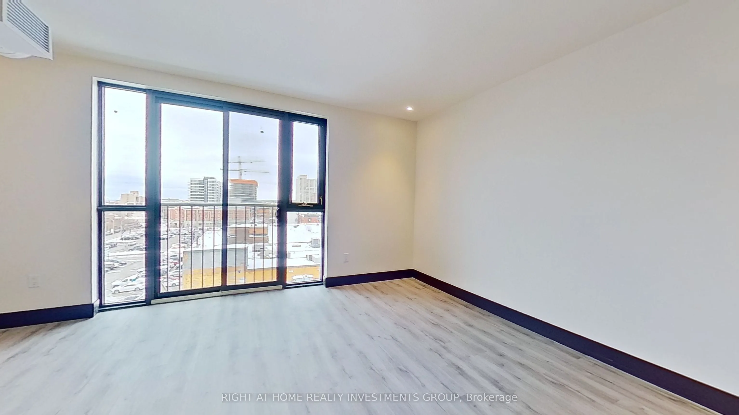 121 King Street E, #506