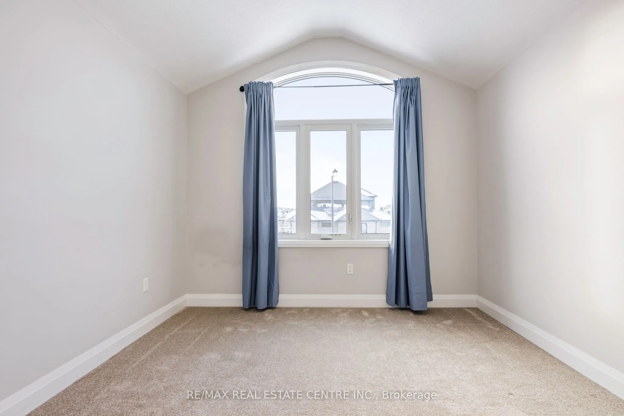 3 Grundy Crescent