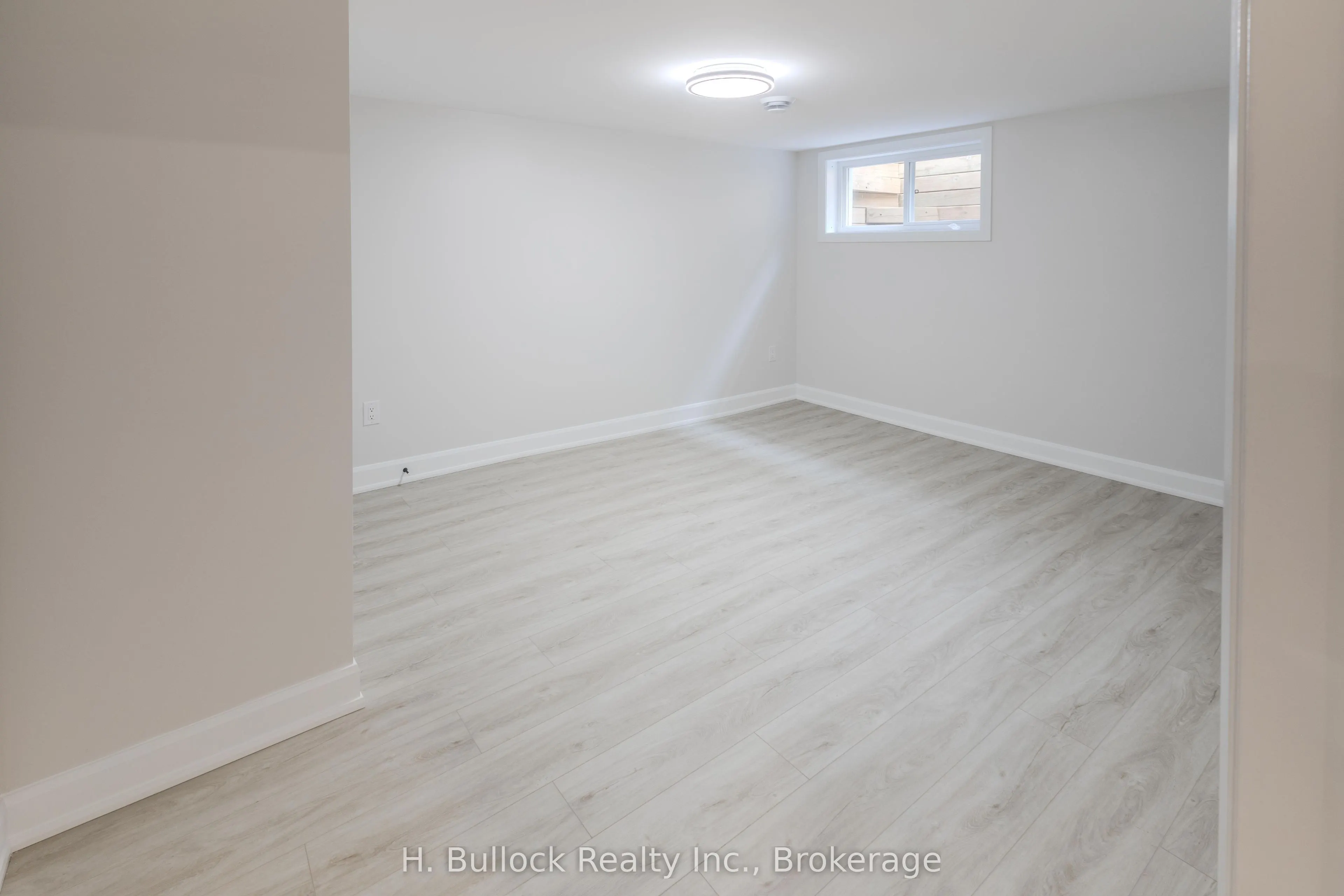 3336 Kodiak Street