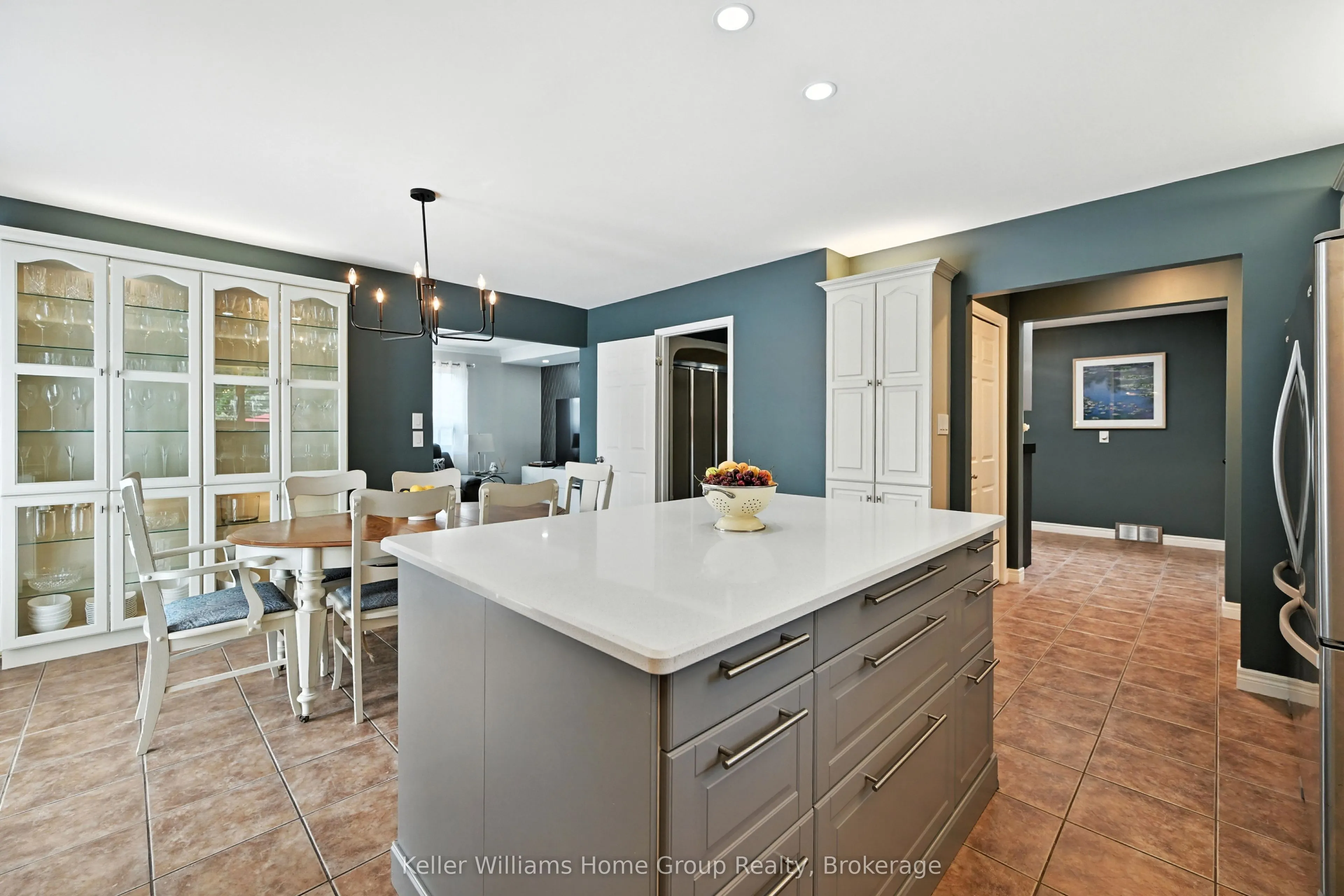 4 Glenview Avenue