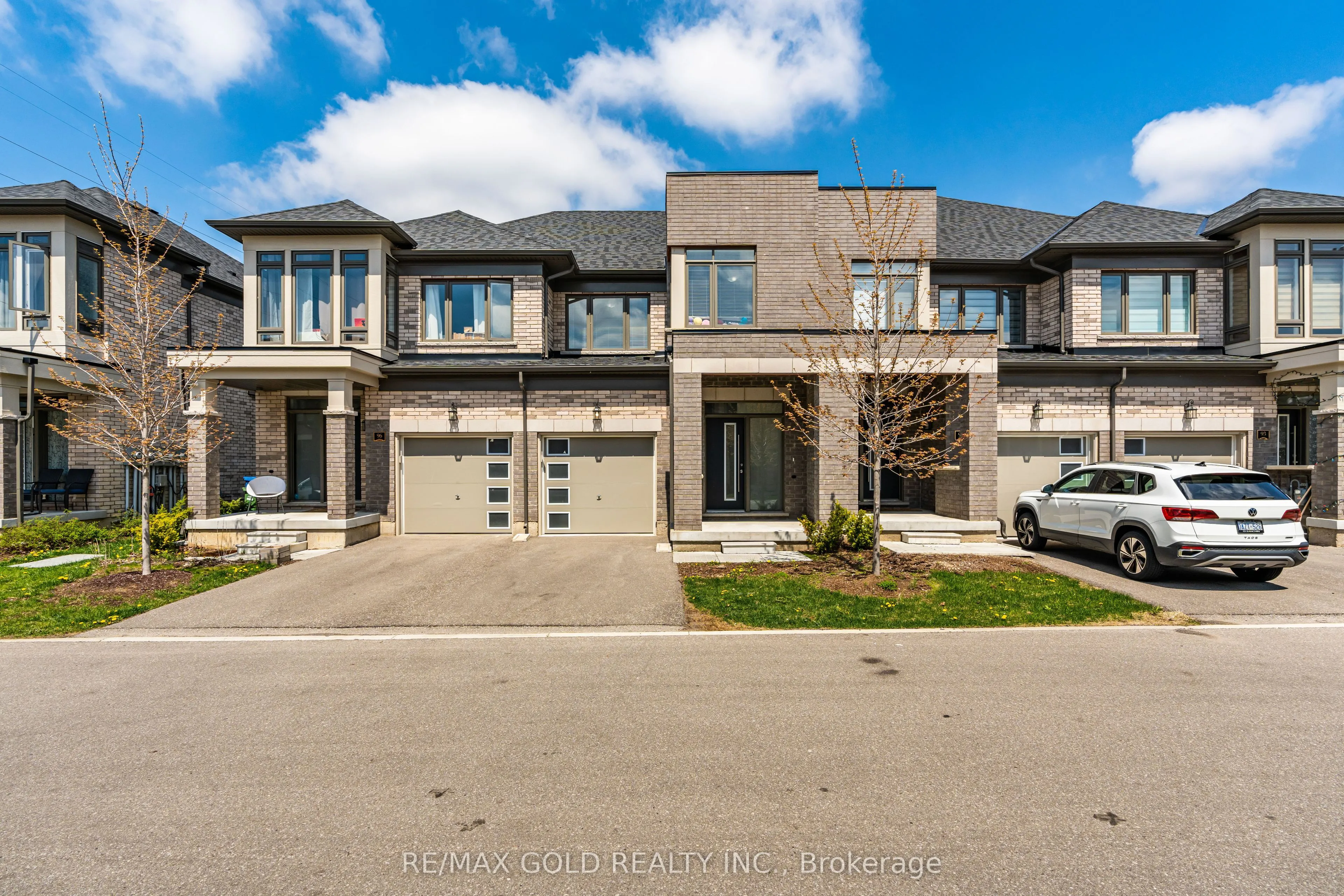 166 Deerpath Drive SE, #95