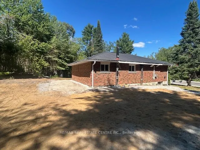 4885 Monck Road