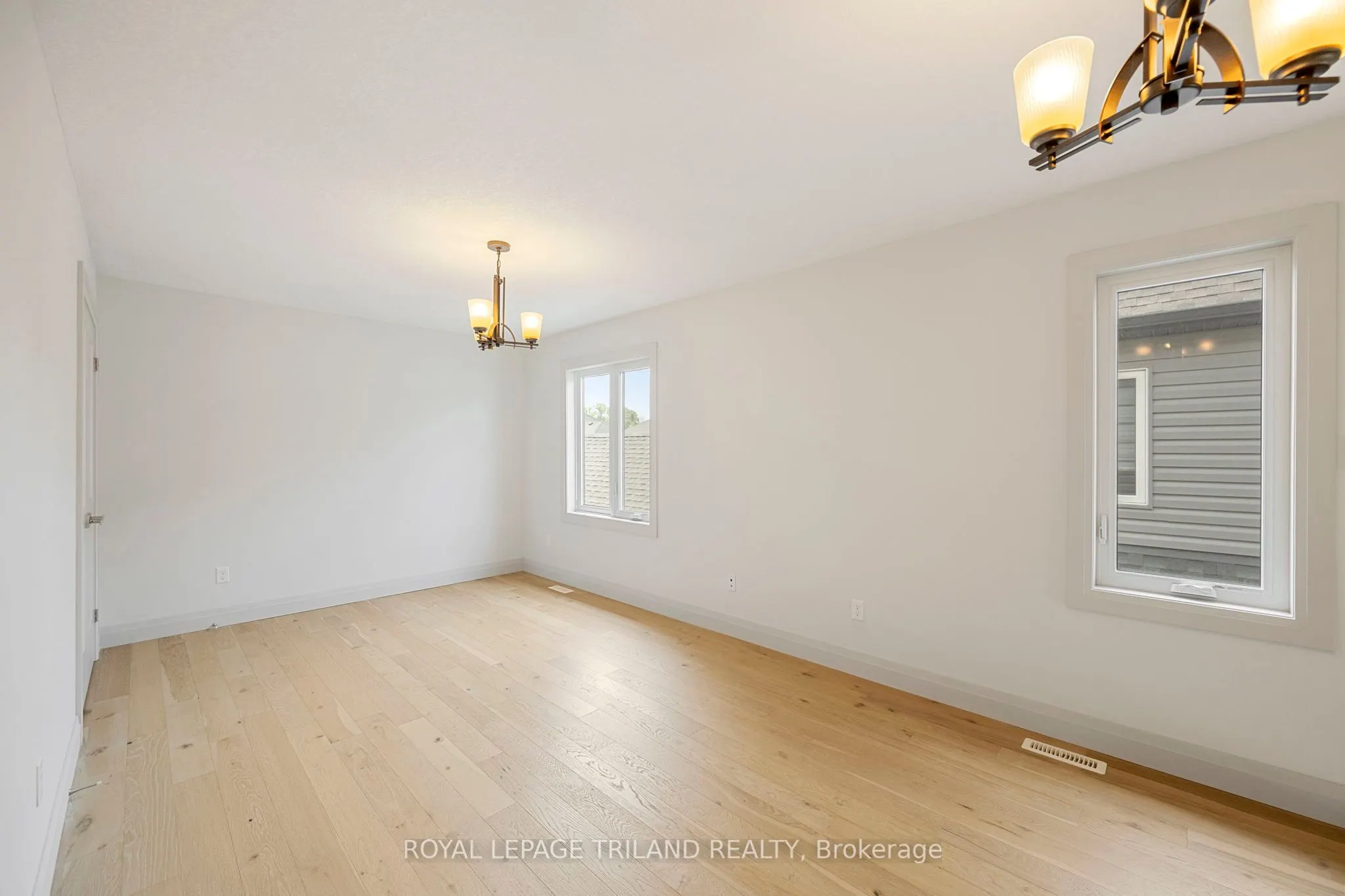 54 Compass Trail W