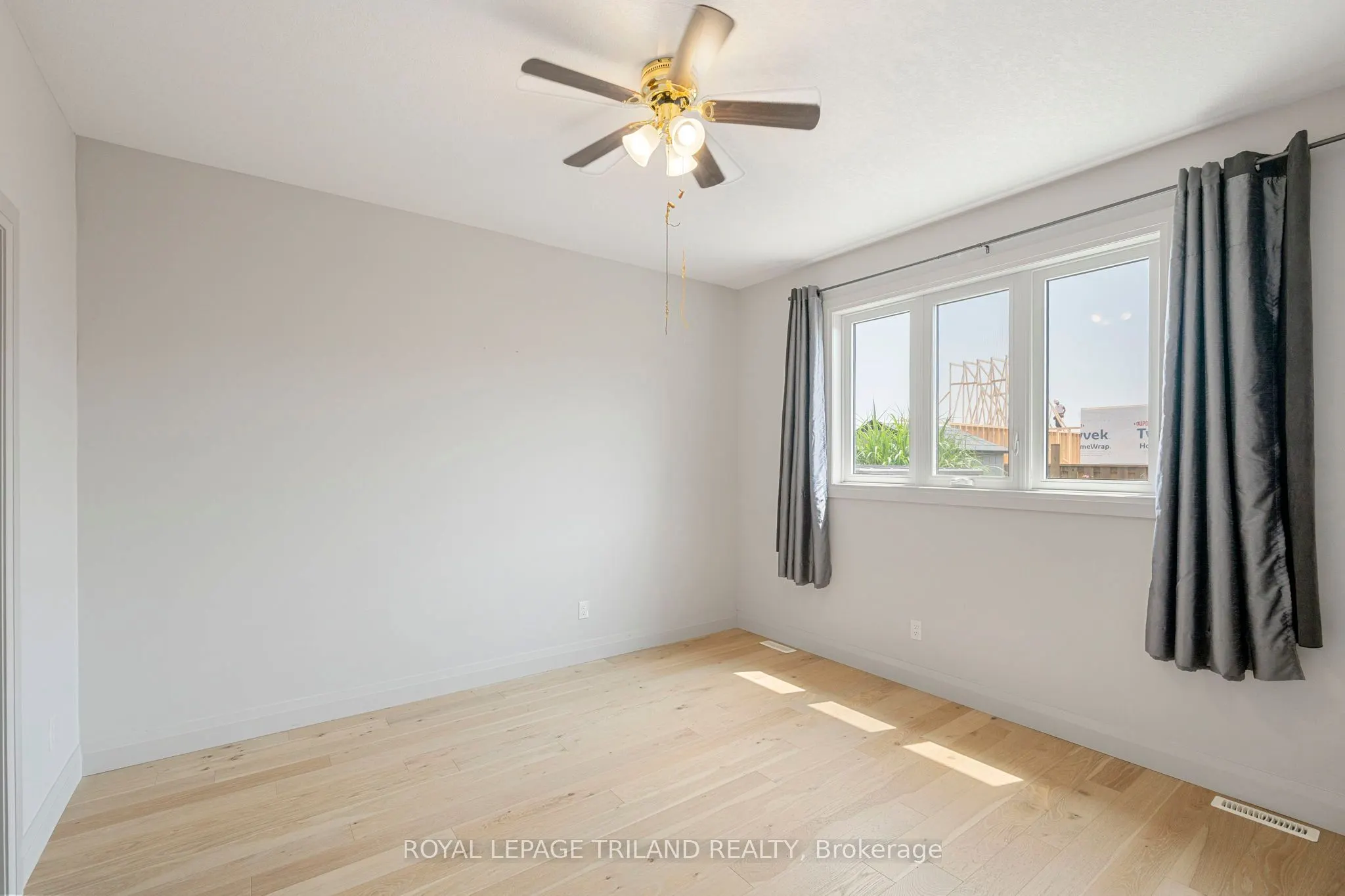 54 Compass Trail W