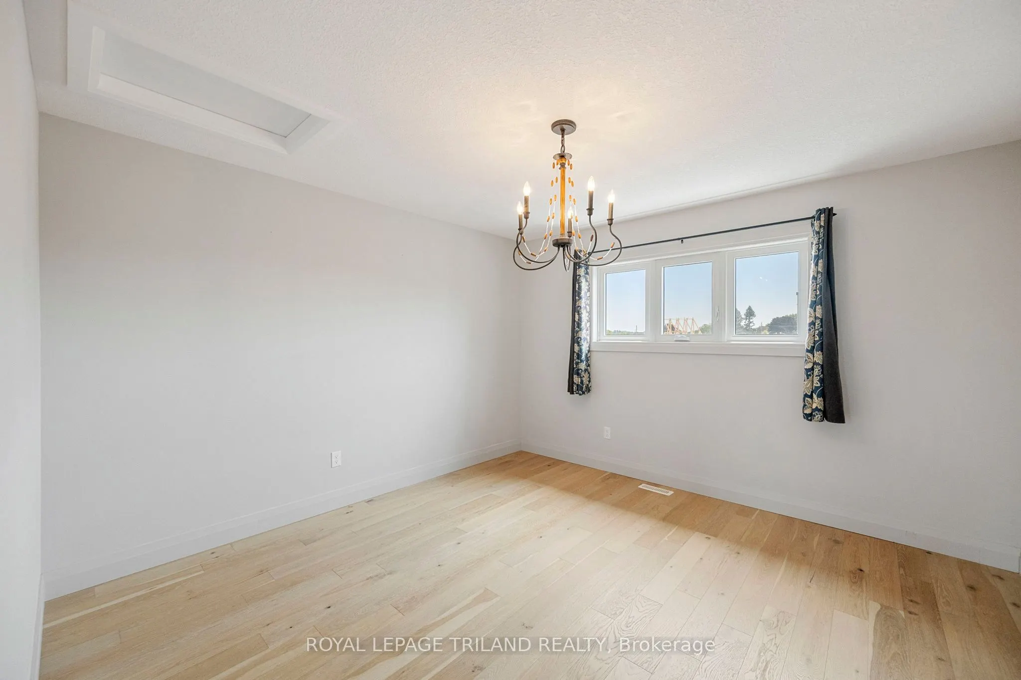 54 Compass Trail W
