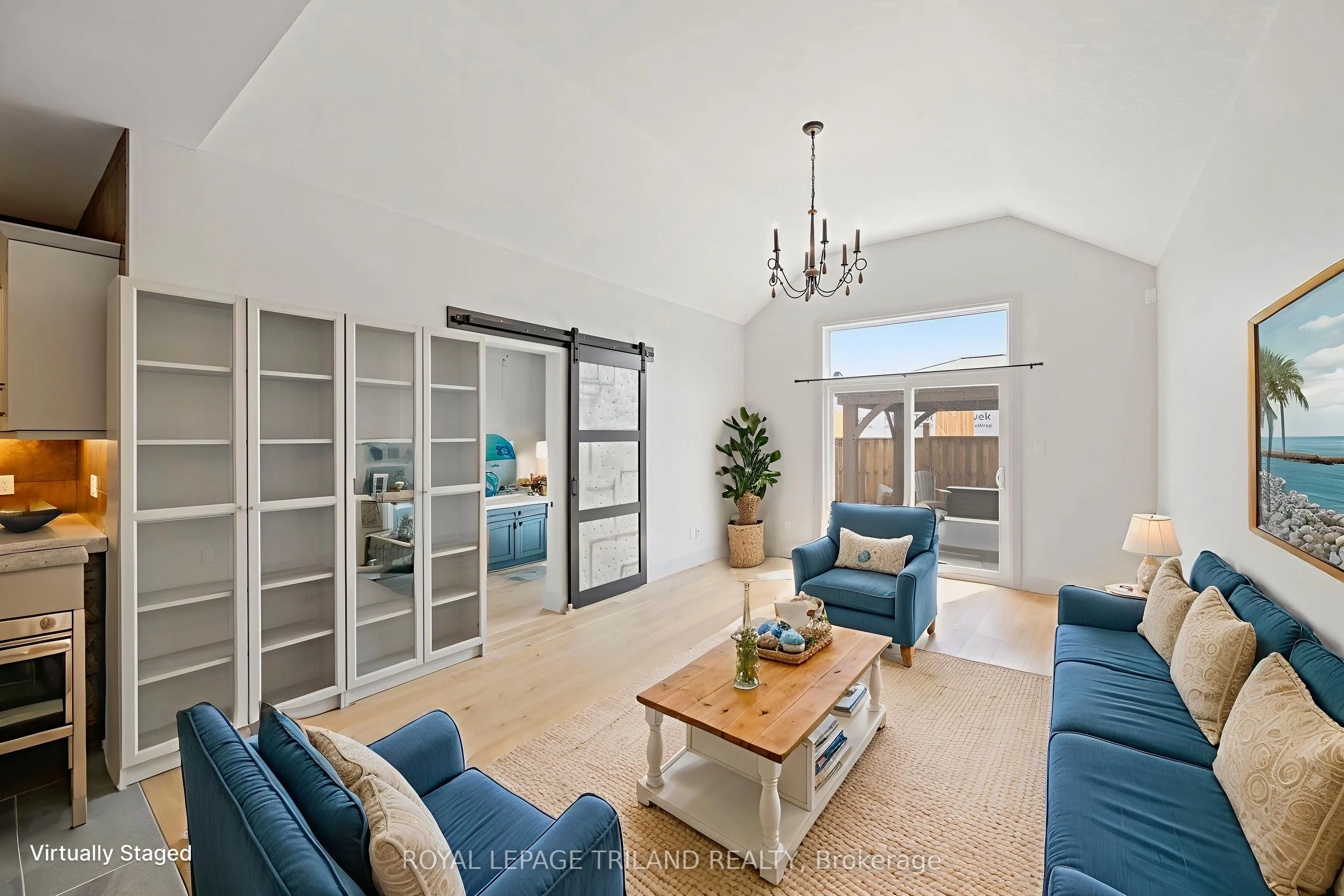 54 Compass Trail W