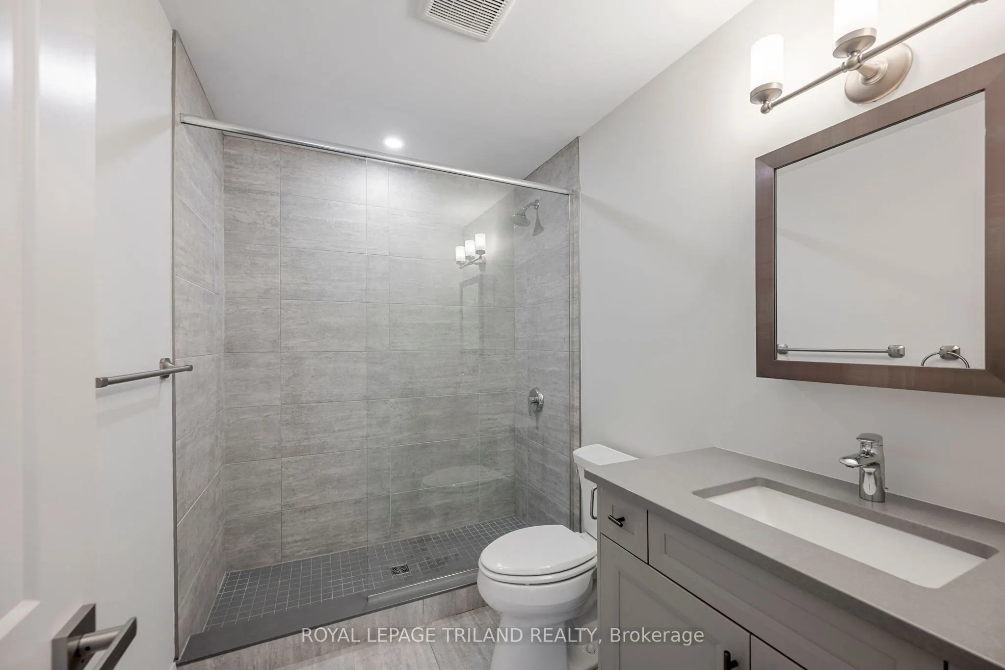 54 Compass Trail W