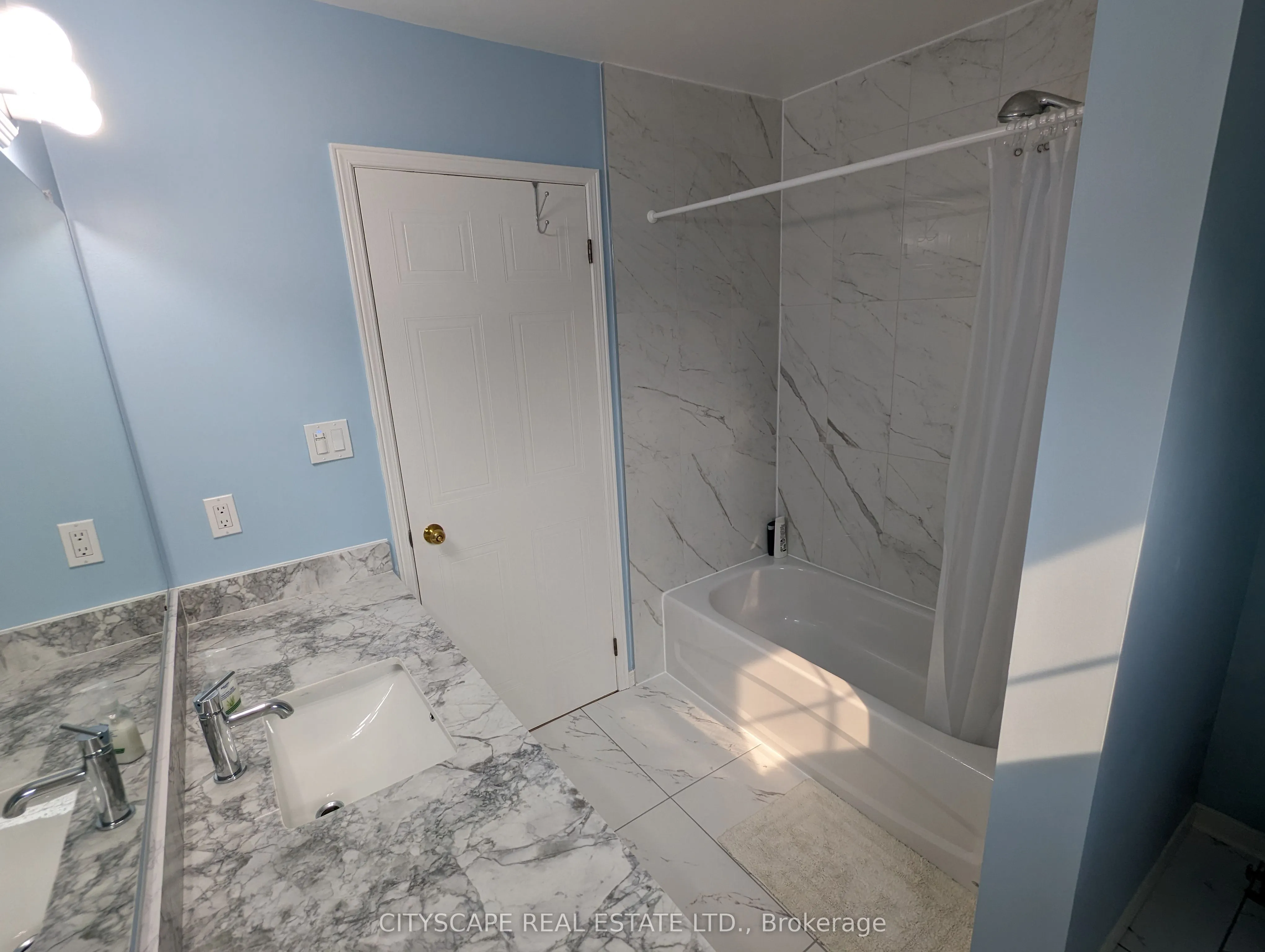 250 Keats Way, #17