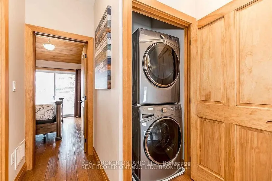 1841 Muskoka Road 118 Road W, #2B