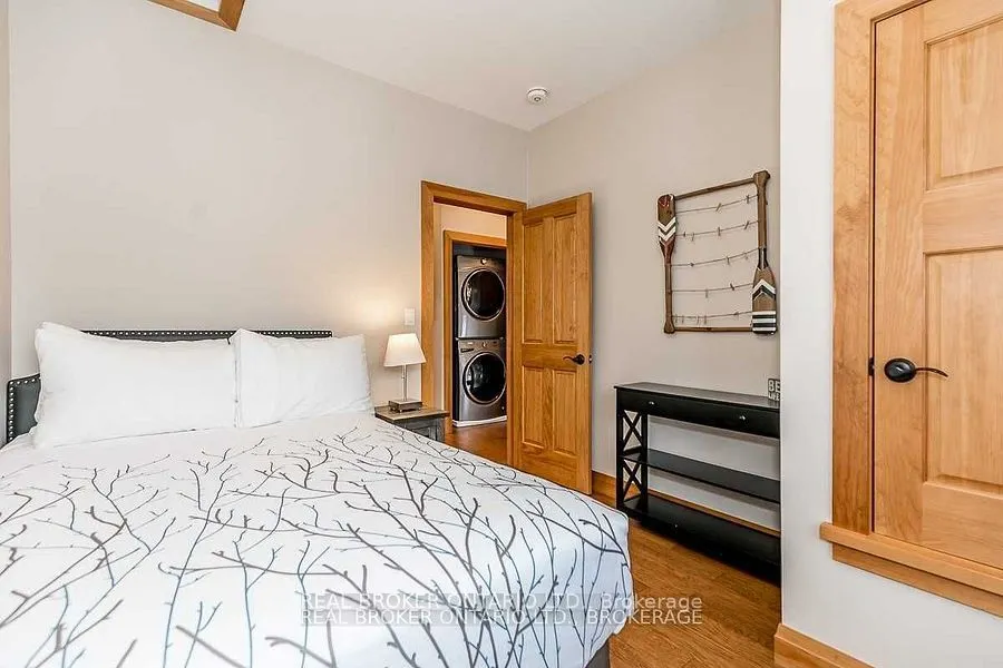 1841 Muskoka Road 118 Road W, #2B