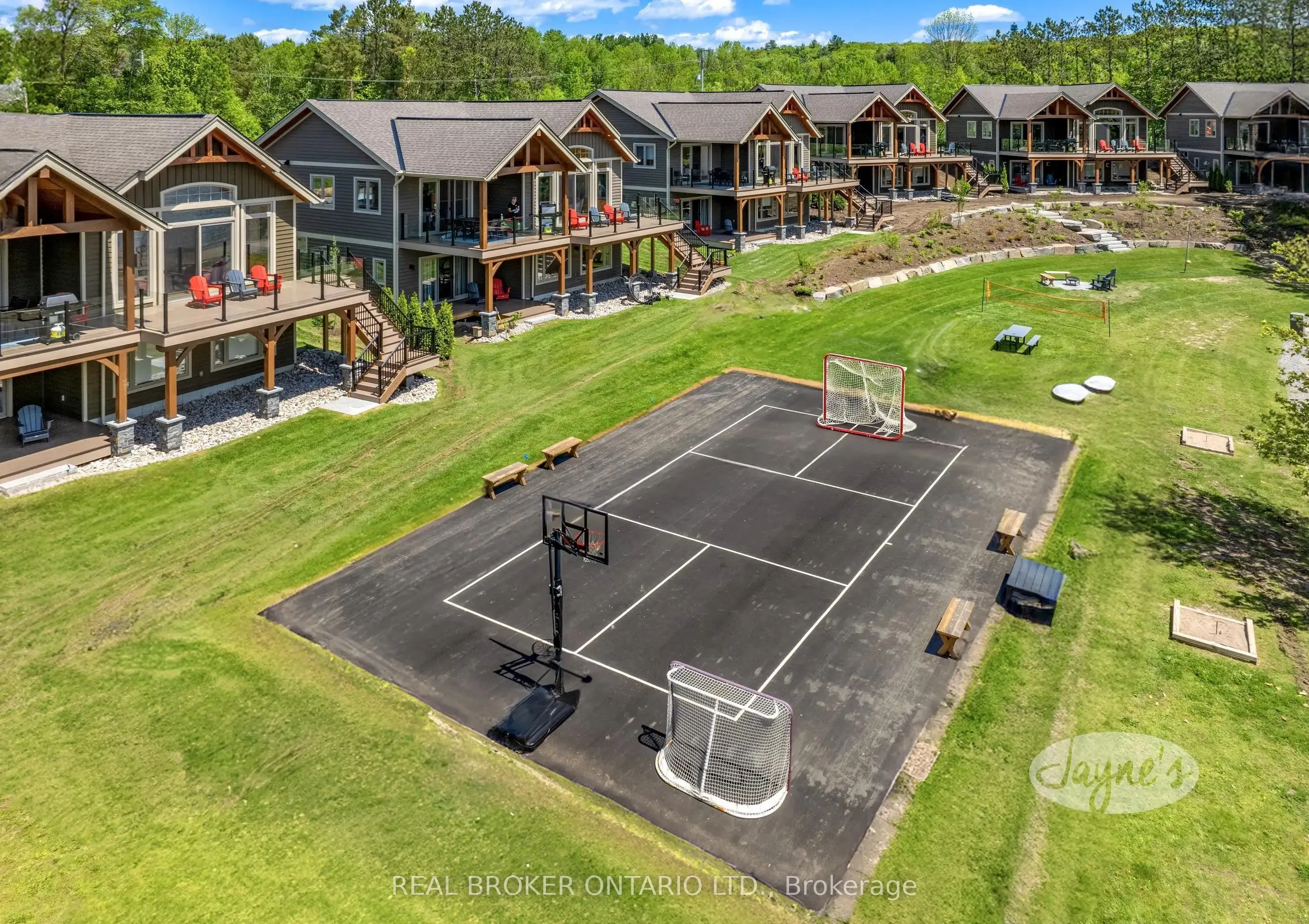 1841 Muskoka Road 118 Road W, #2B