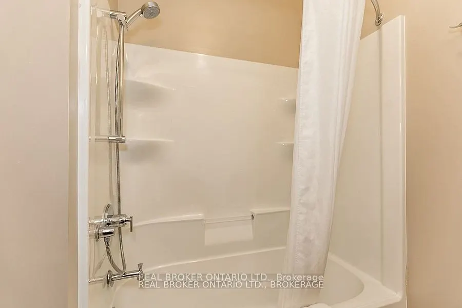 1841 Muskoka Road 118 Road W, #2B