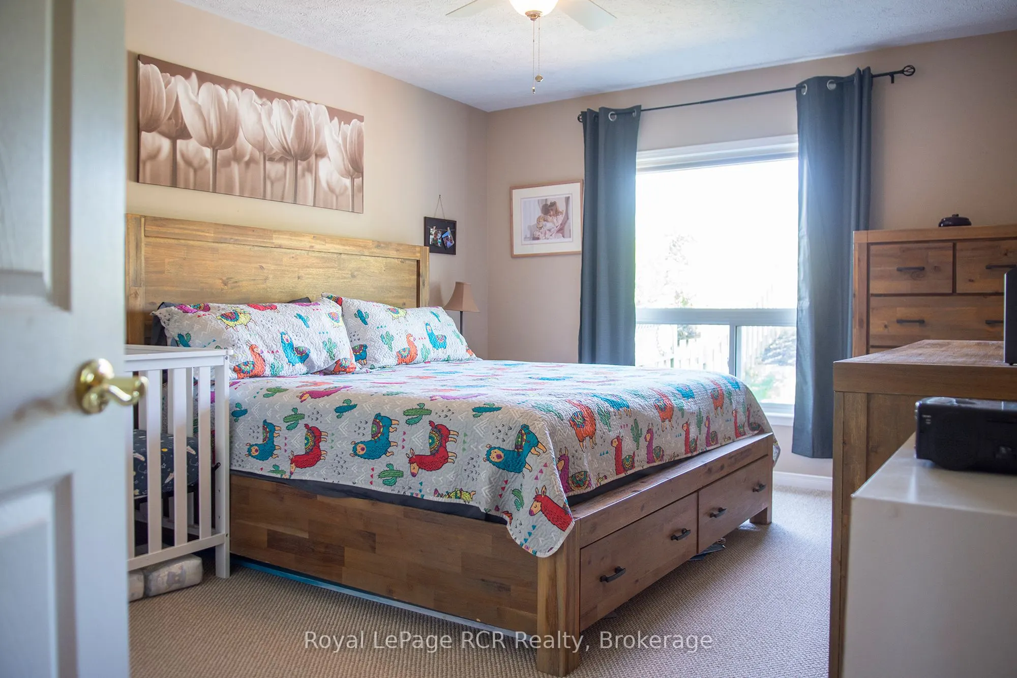 872 9TH A East Avenue