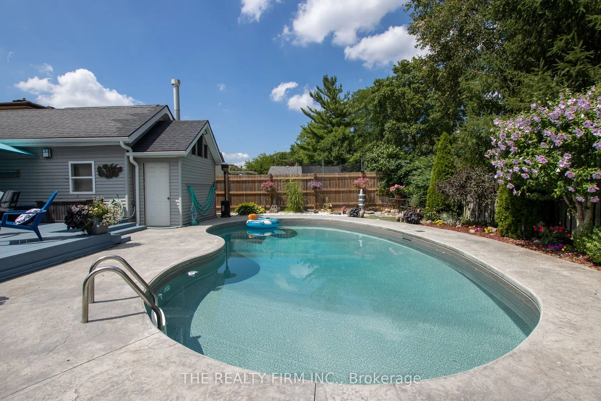 106 Brampton Road