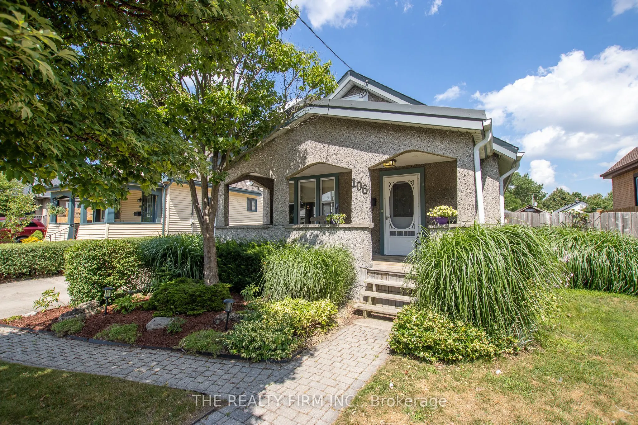 106 Brampton Road