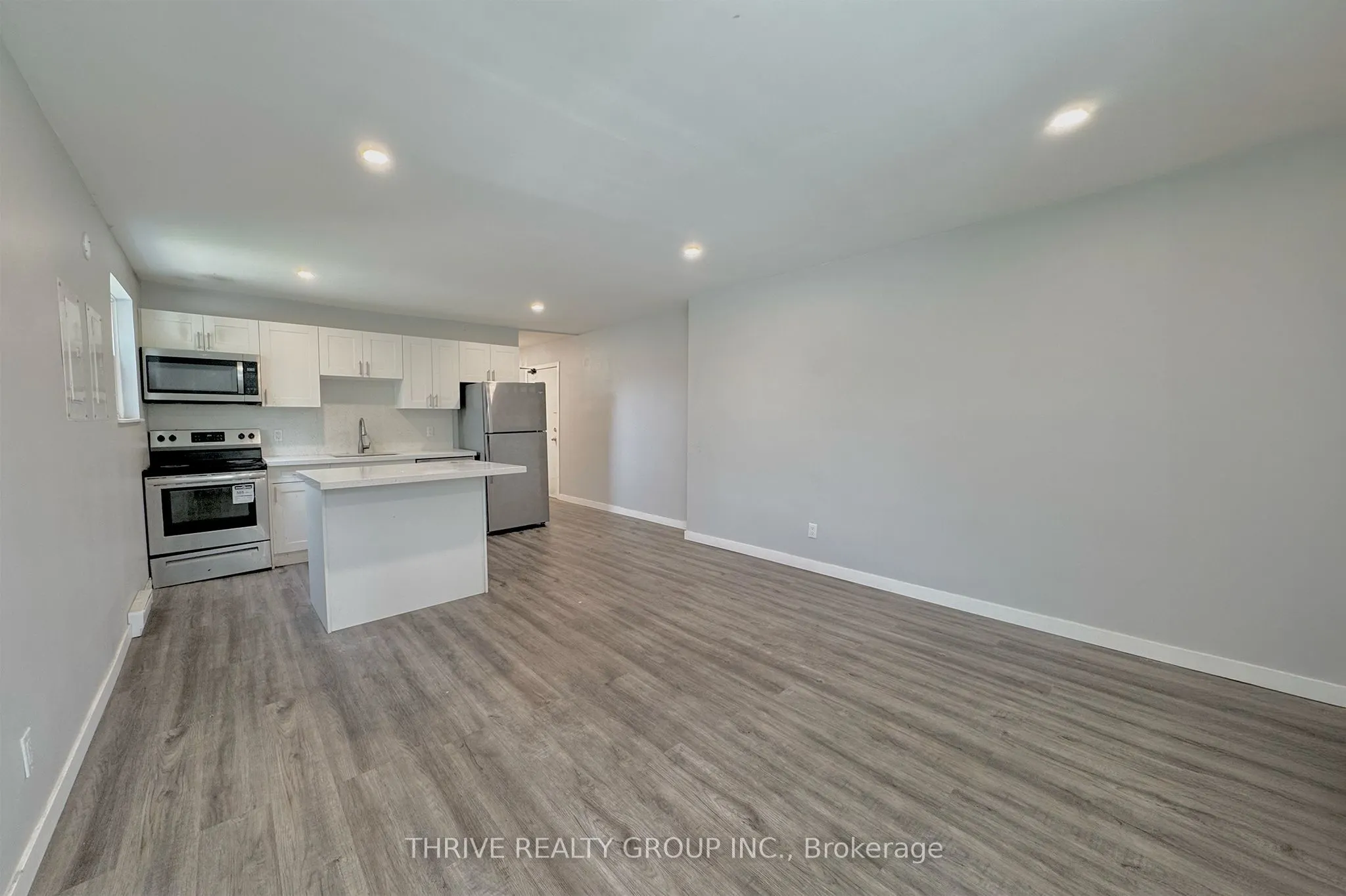 100 King Edward Avenue, #10