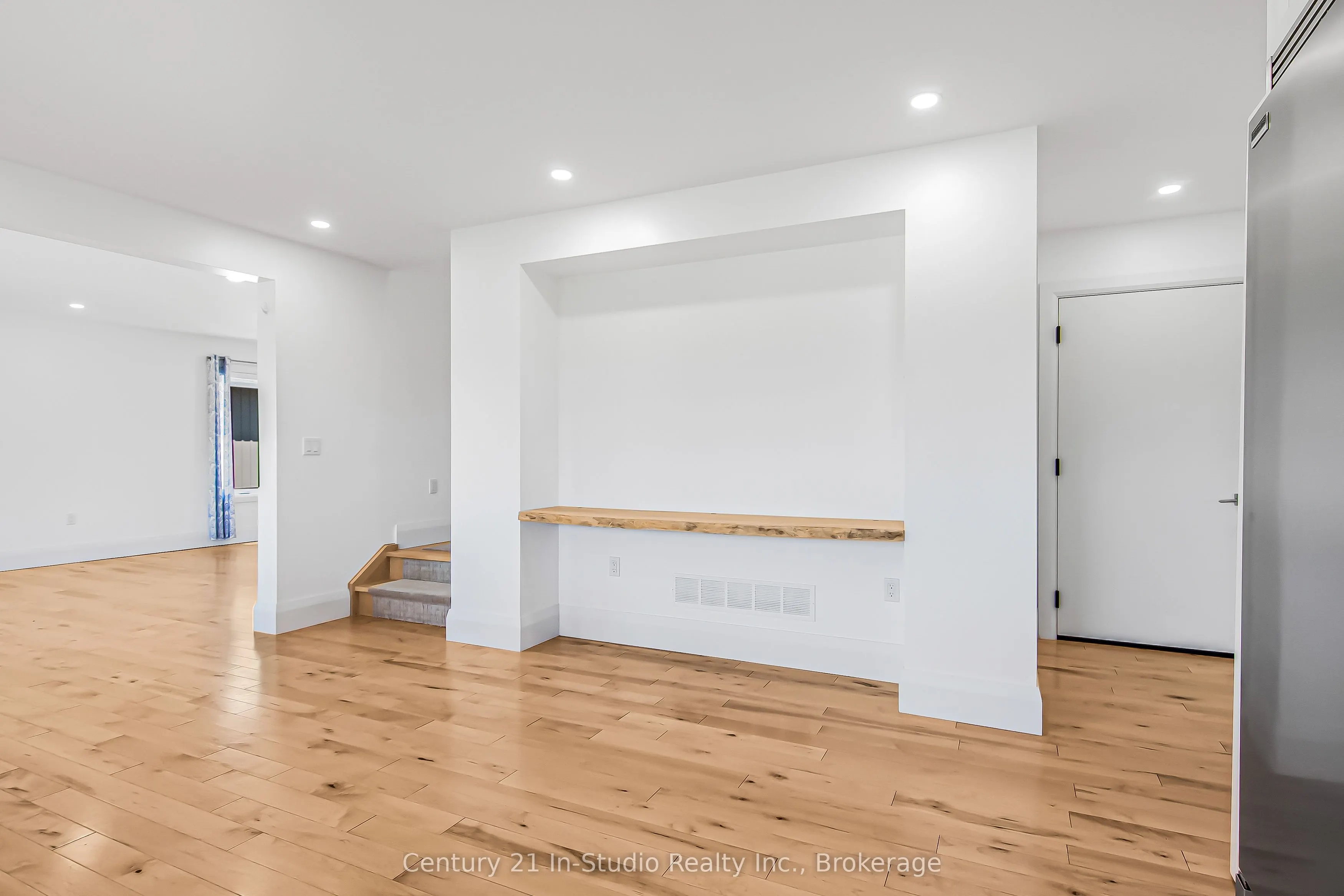 67 Everett Road