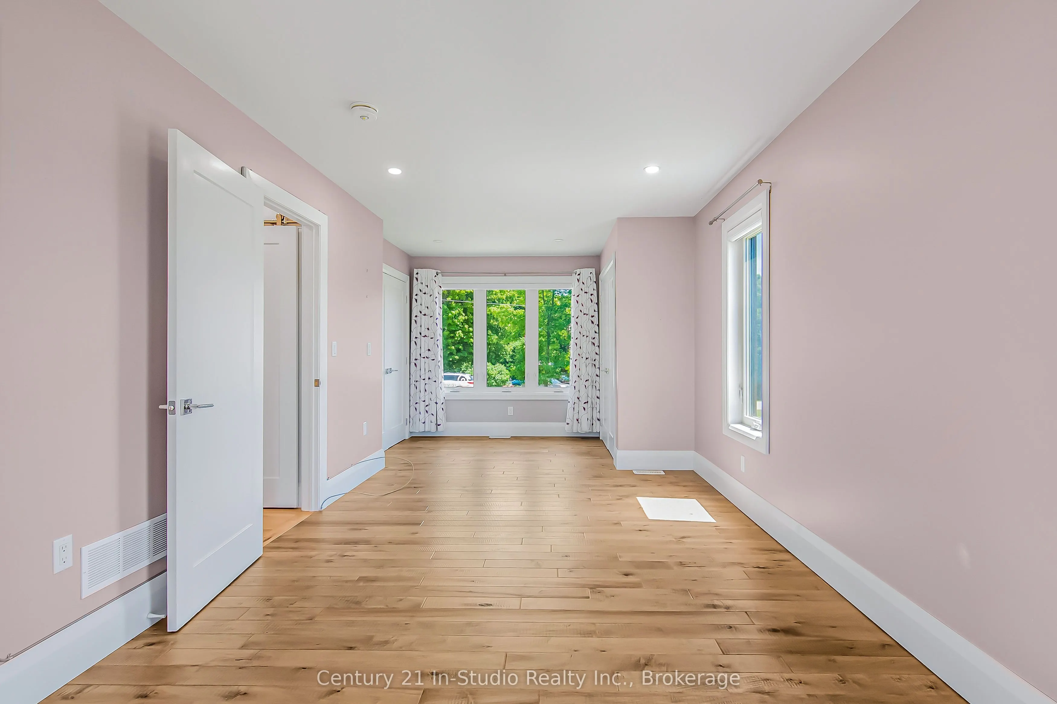 67 Everett Road