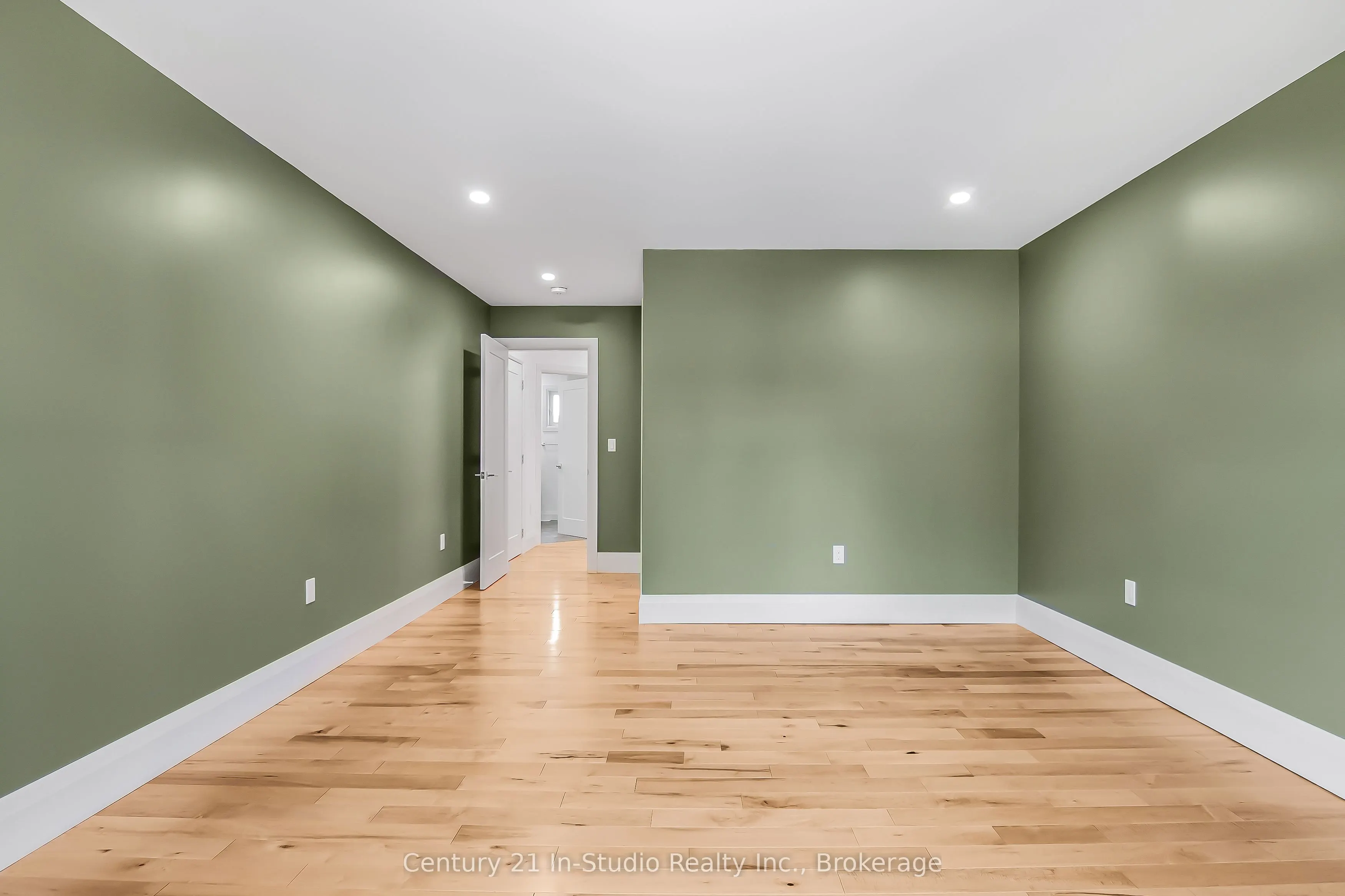 67 Everett Road