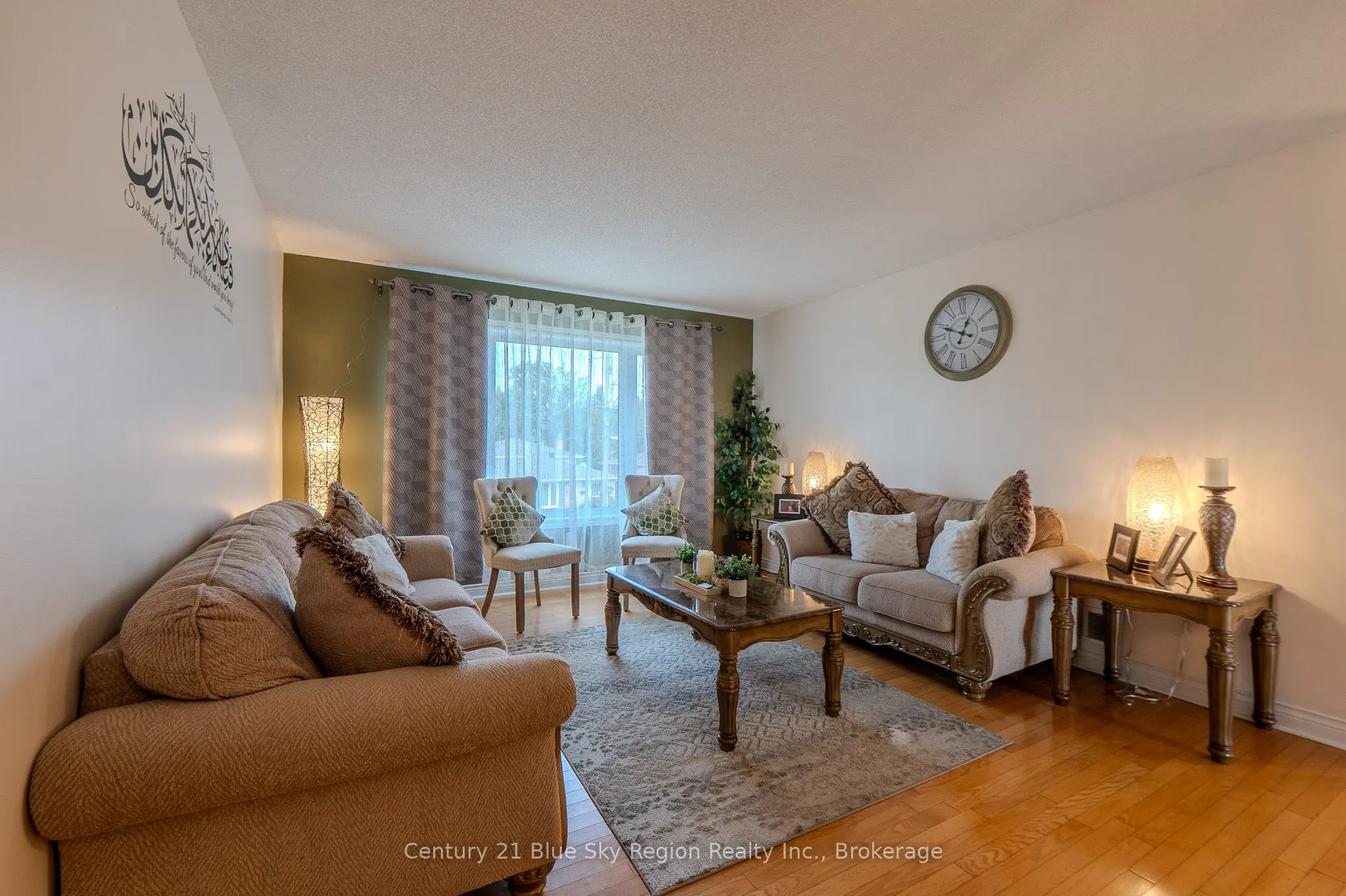 37 Shallot Crescent