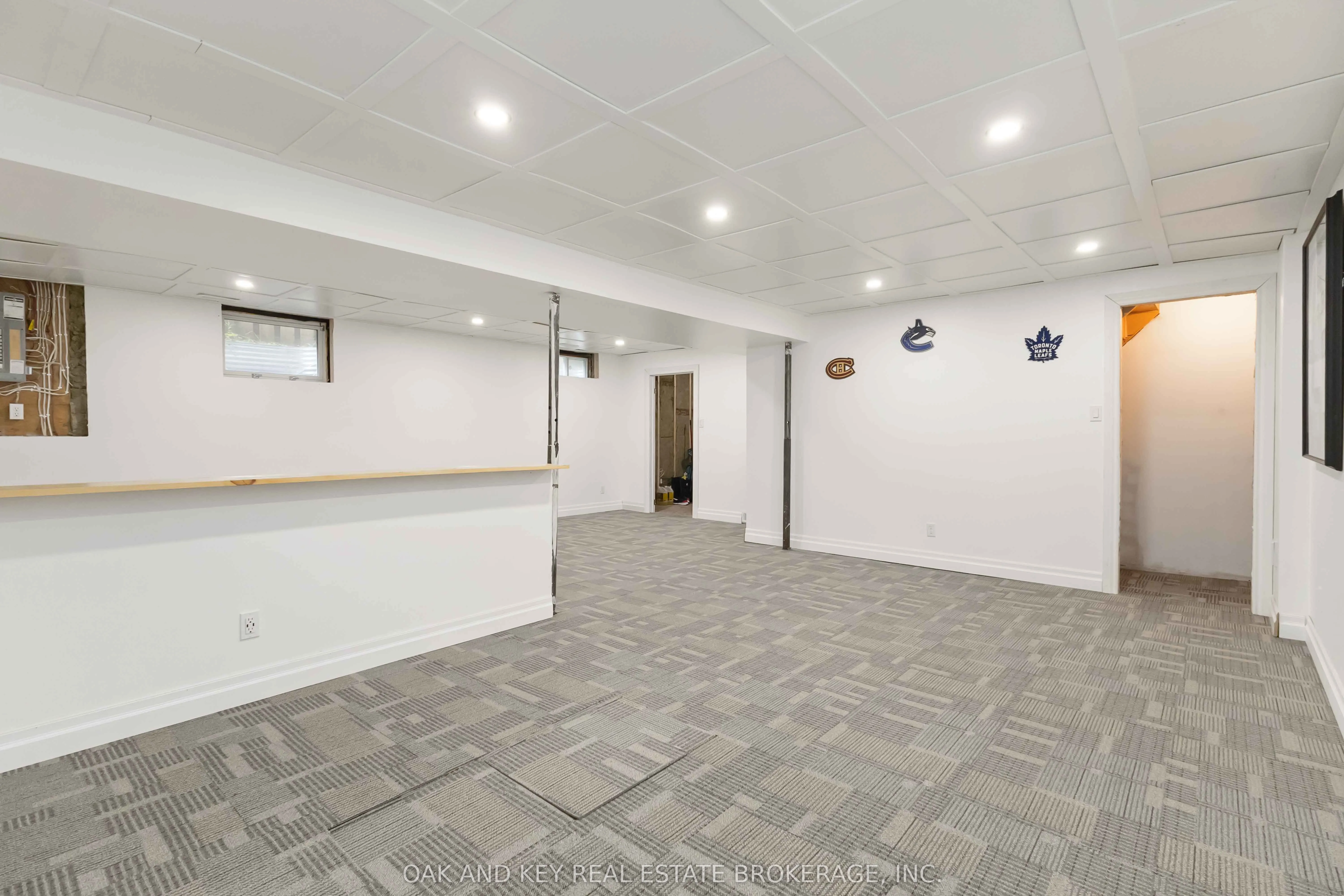 6 WEYMOUTH Drive