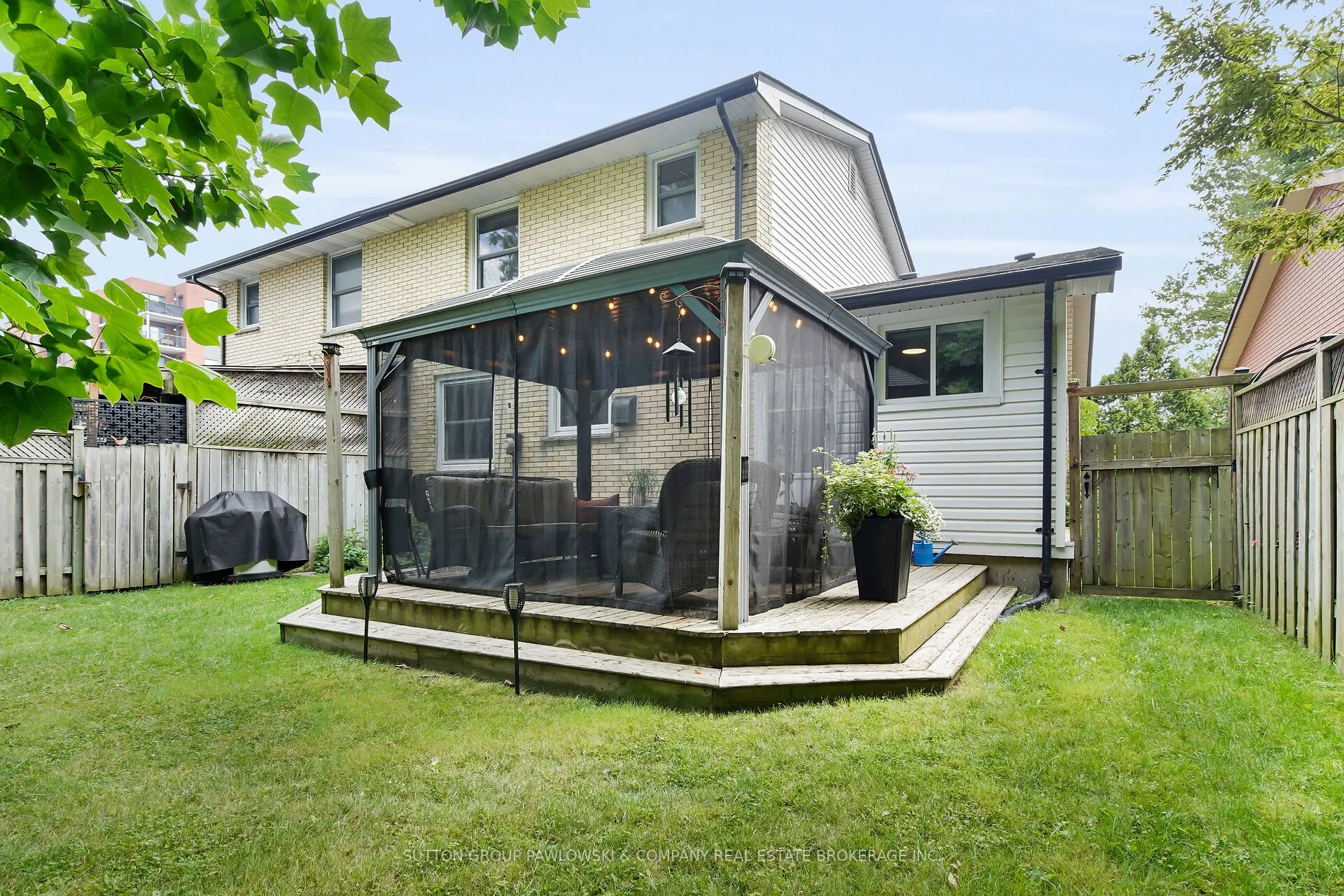 539 Viscount Road