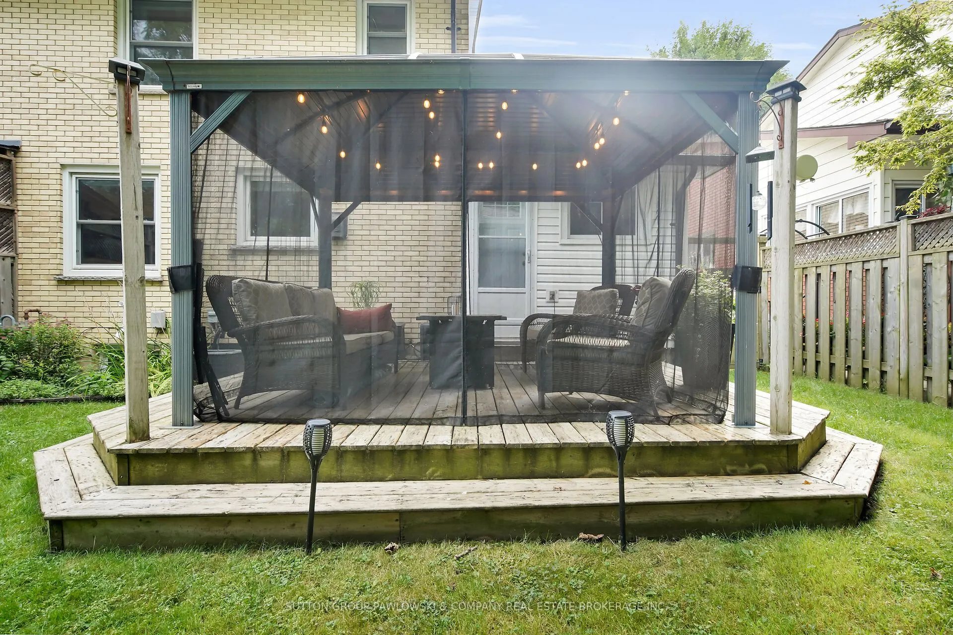539 Viscount Road