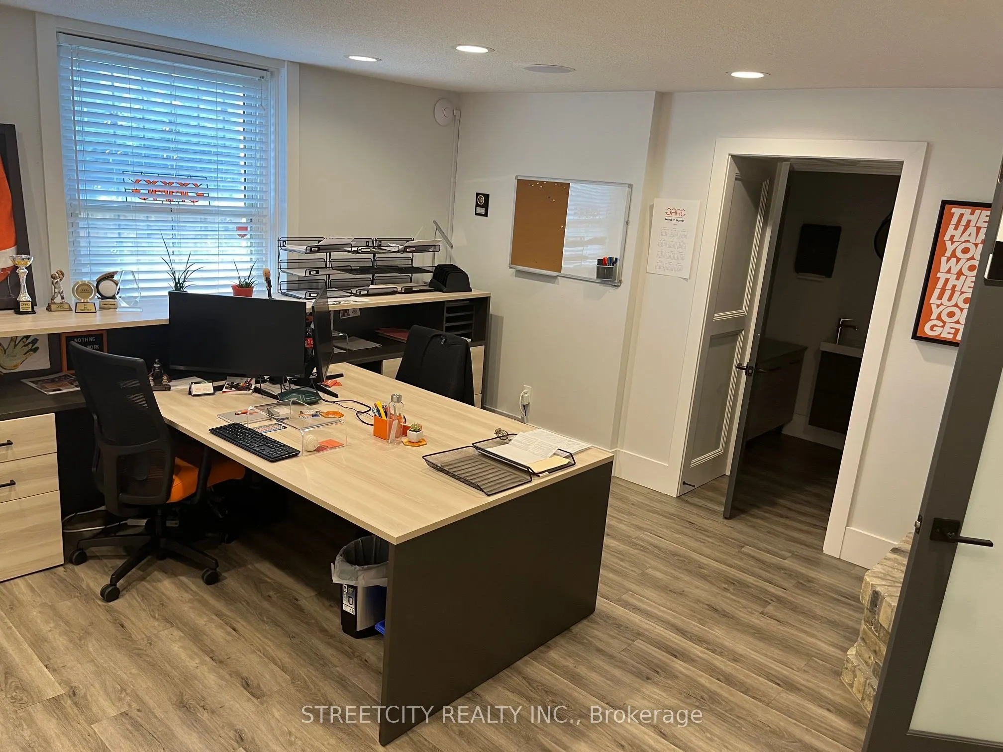 440 Wellington Street, #16