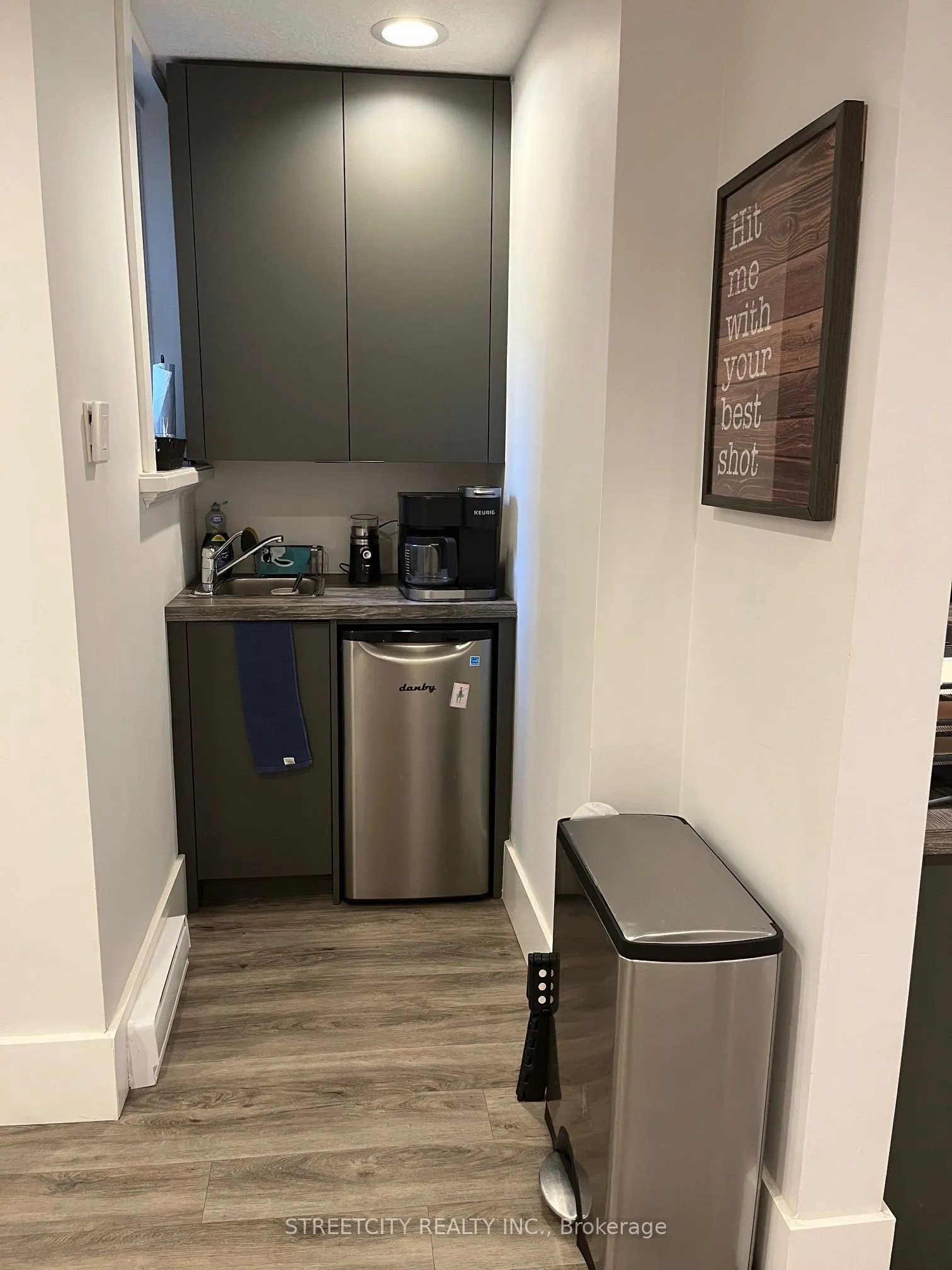 440 Wellington Street, #16