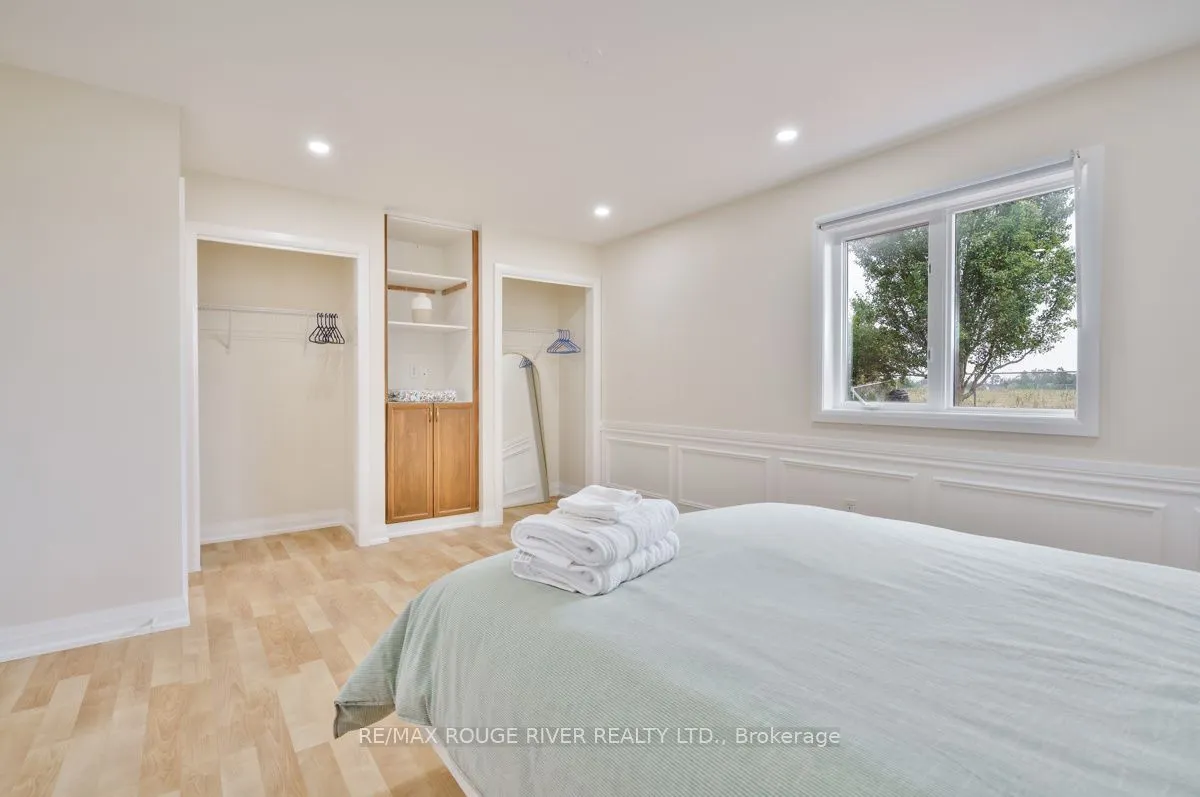 333 Mary Street W