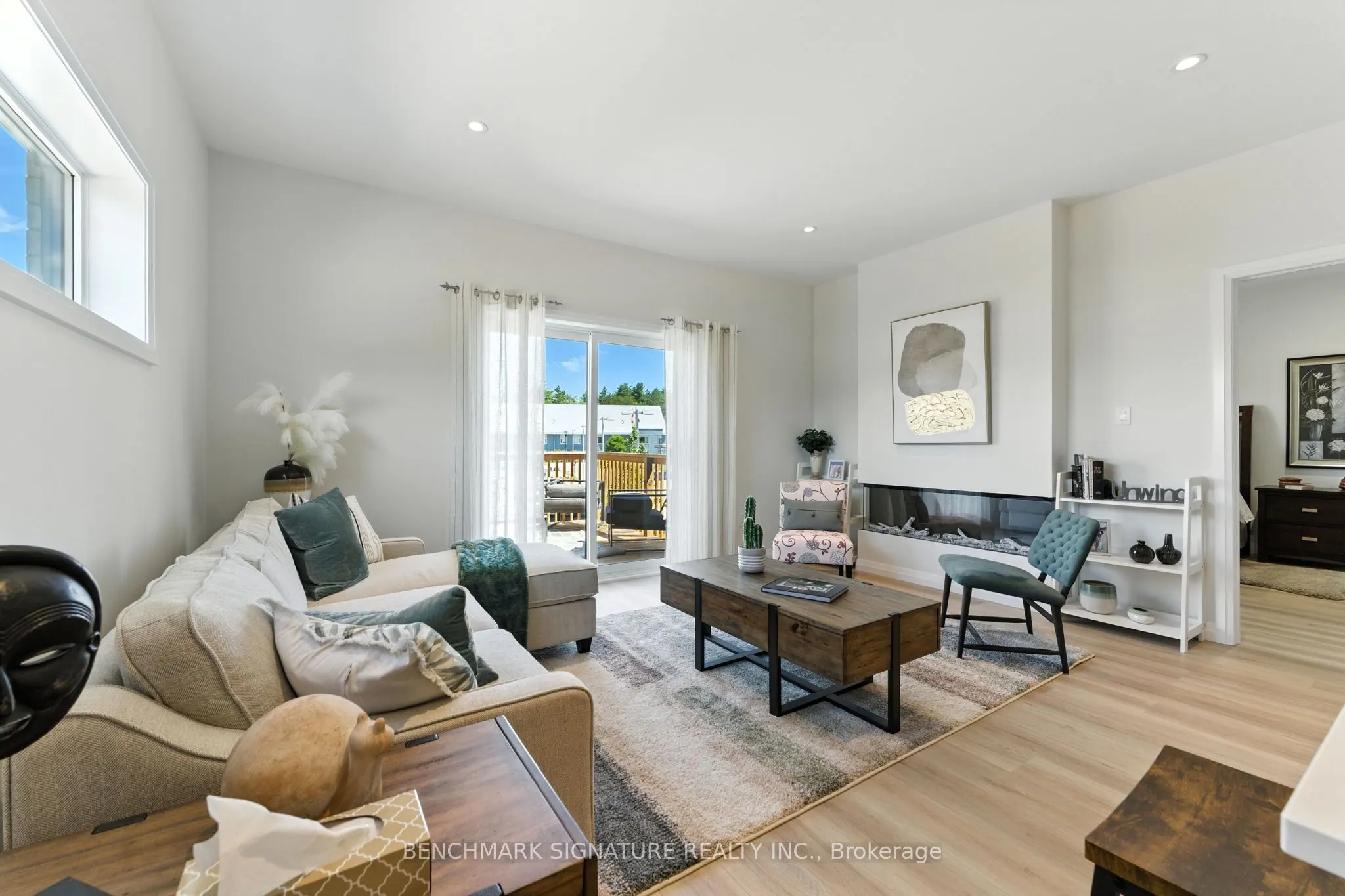 2 Painted Skimmer Place