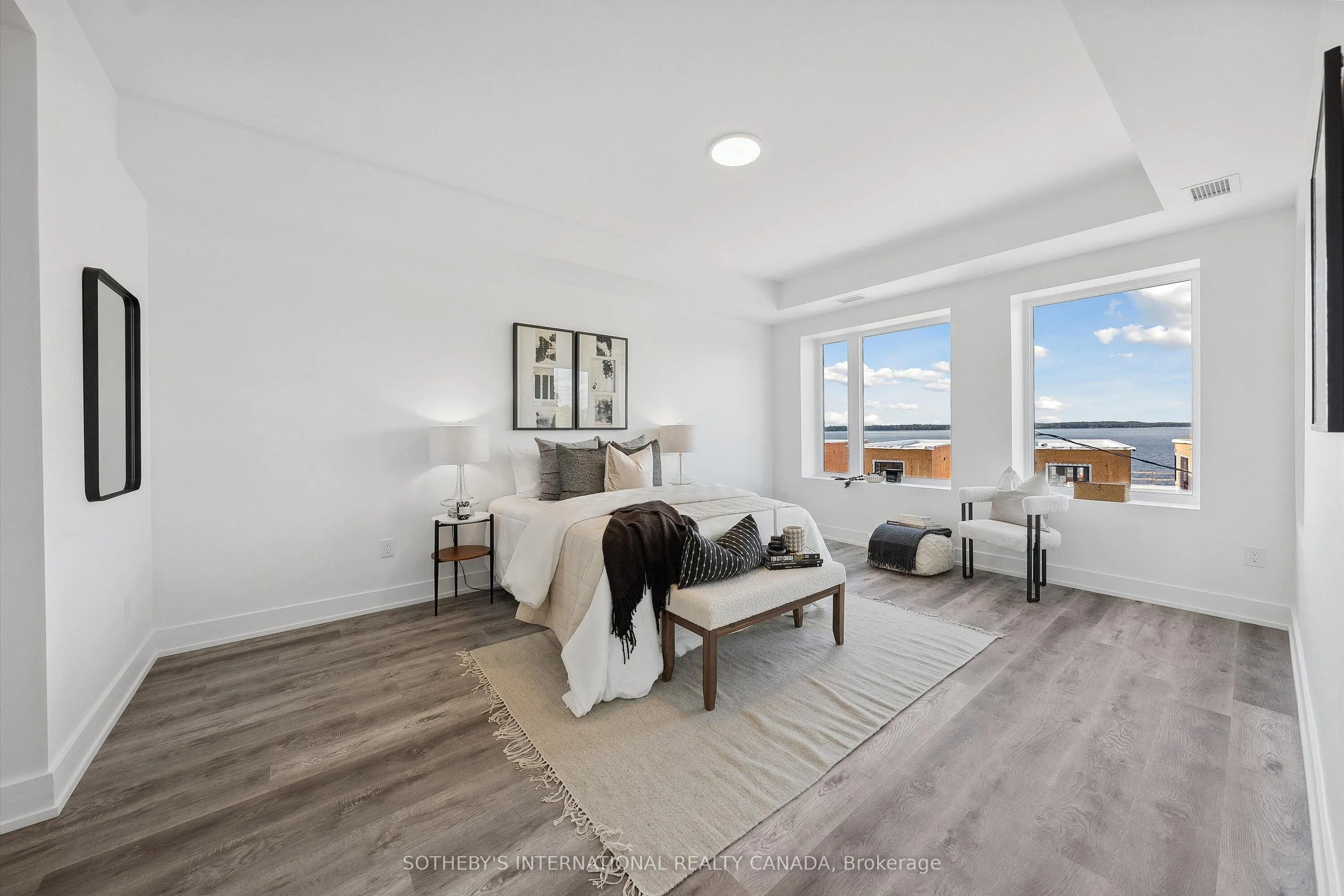 19B West Street N #208