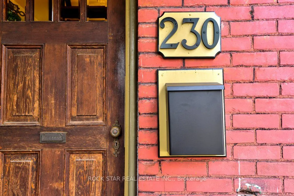 230 Mary Street