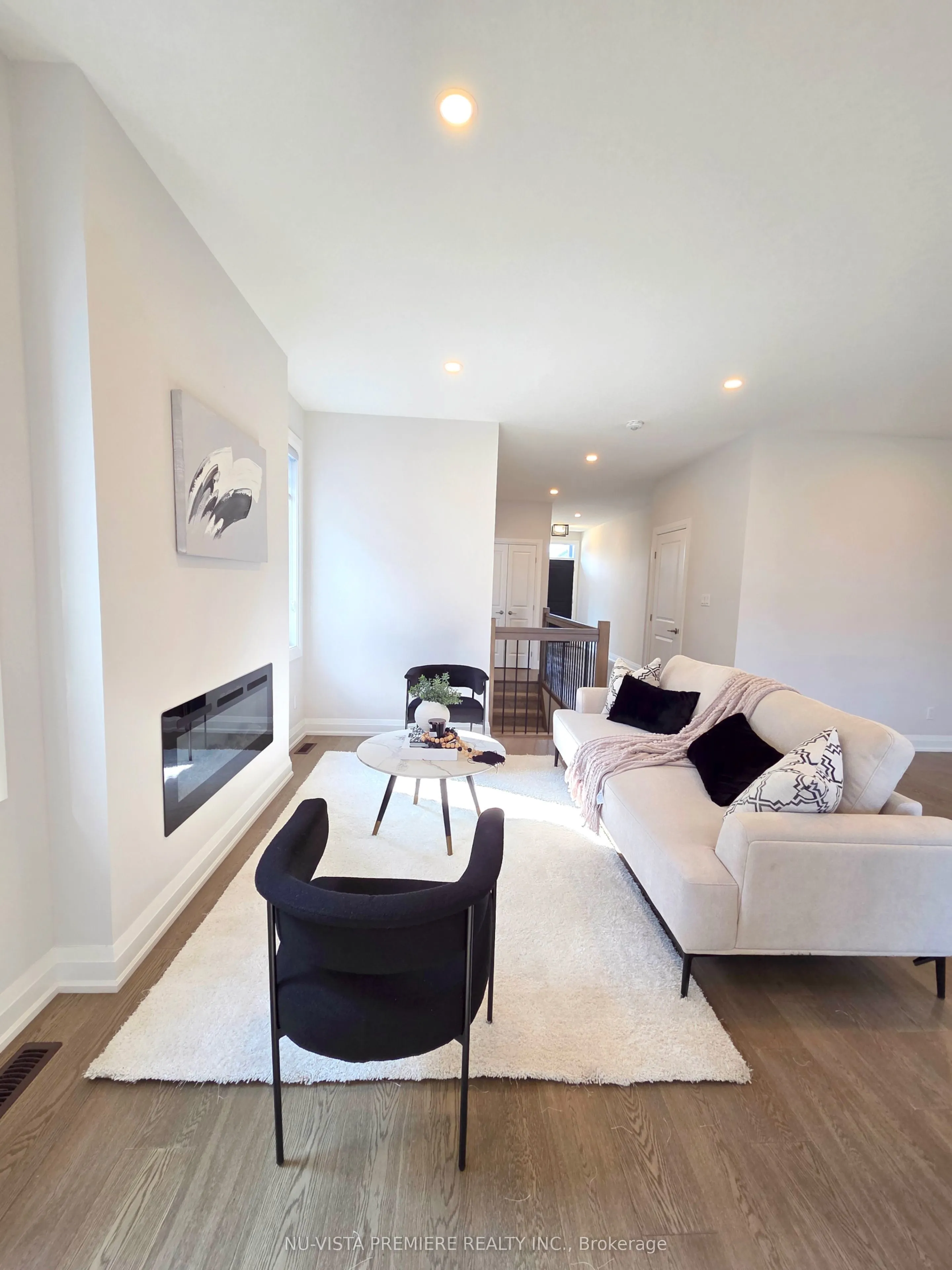 383 Daventry Way, #69