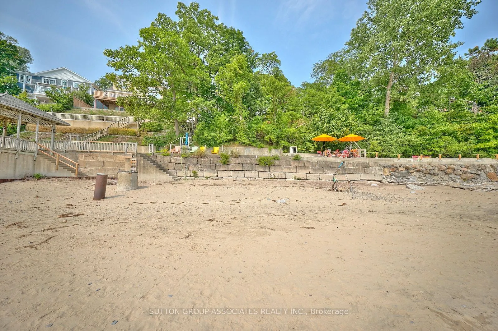 10427 Lakeshore Road