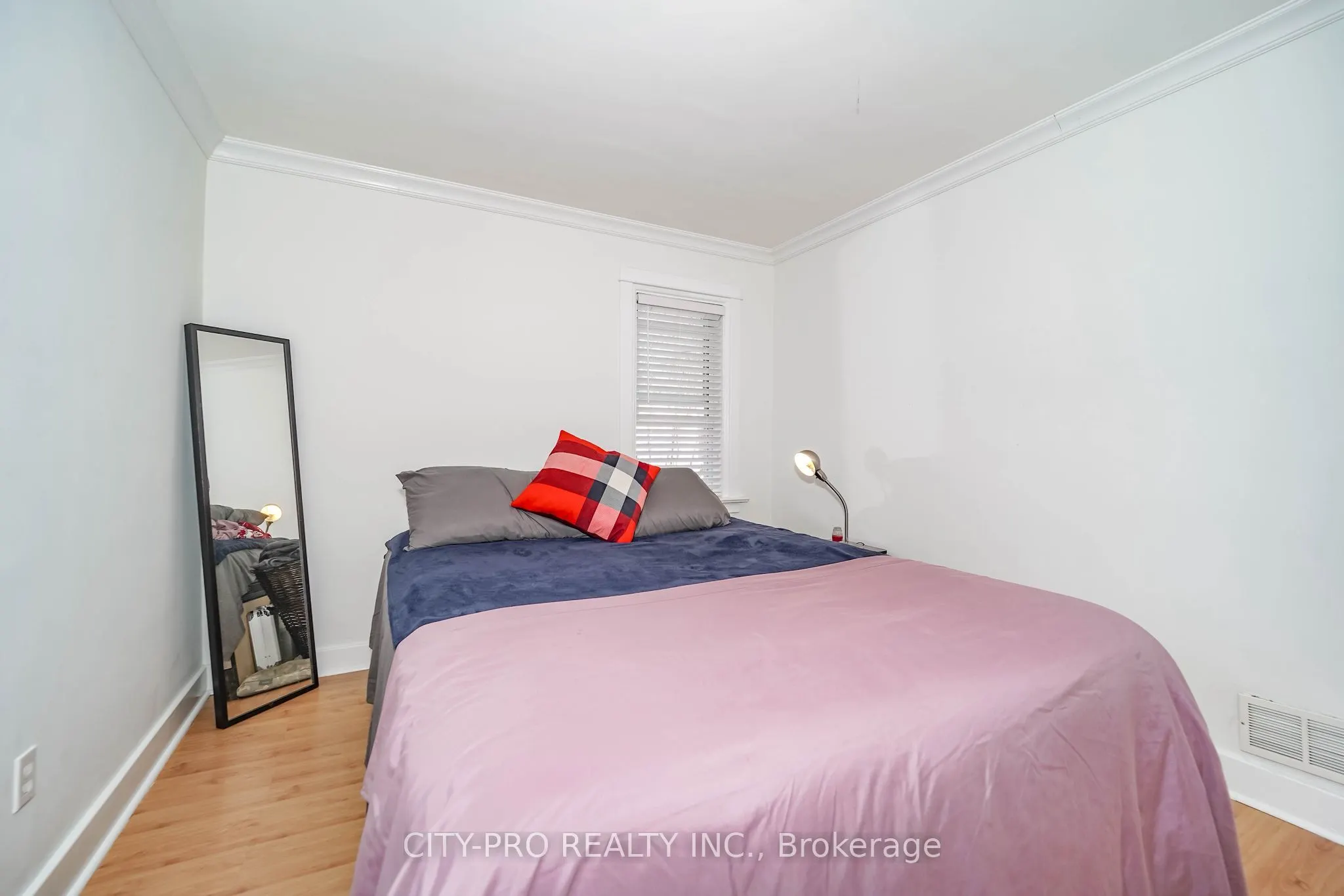 443 5th Concession Road W