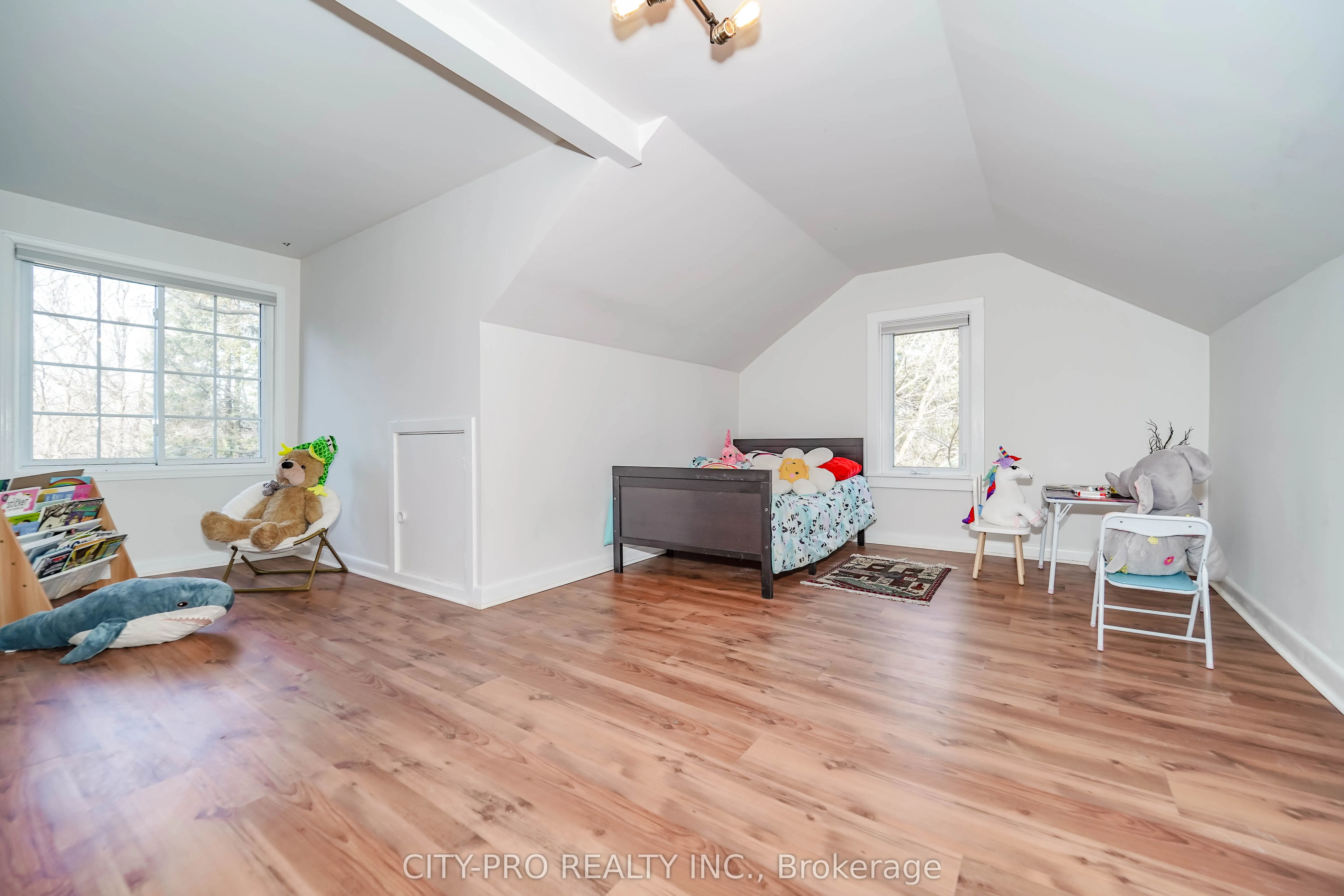 443 5th Concession Road W