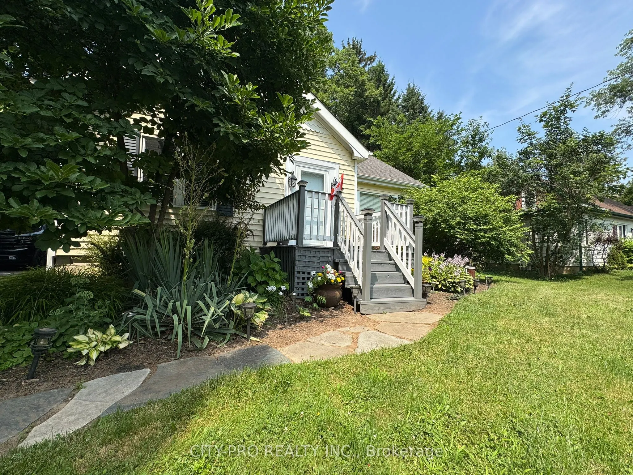 443 5th Concession Road W