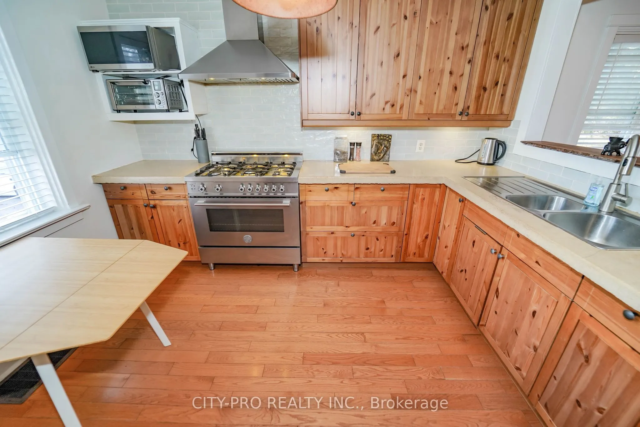 443 5th Concession Road W