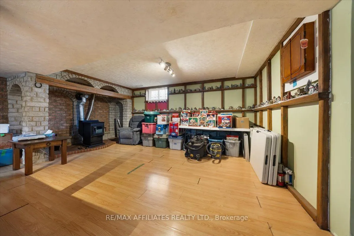 229 Kitley South Elmsley Townline Road
