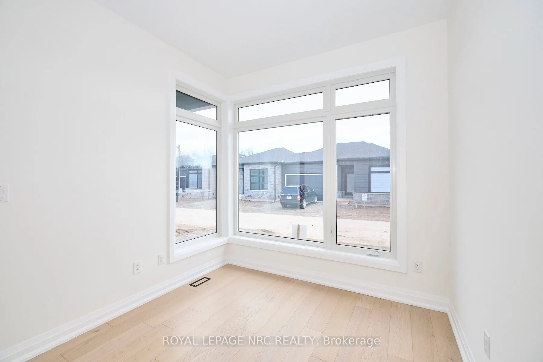 9150 WILLOUGHBY Drive, #32