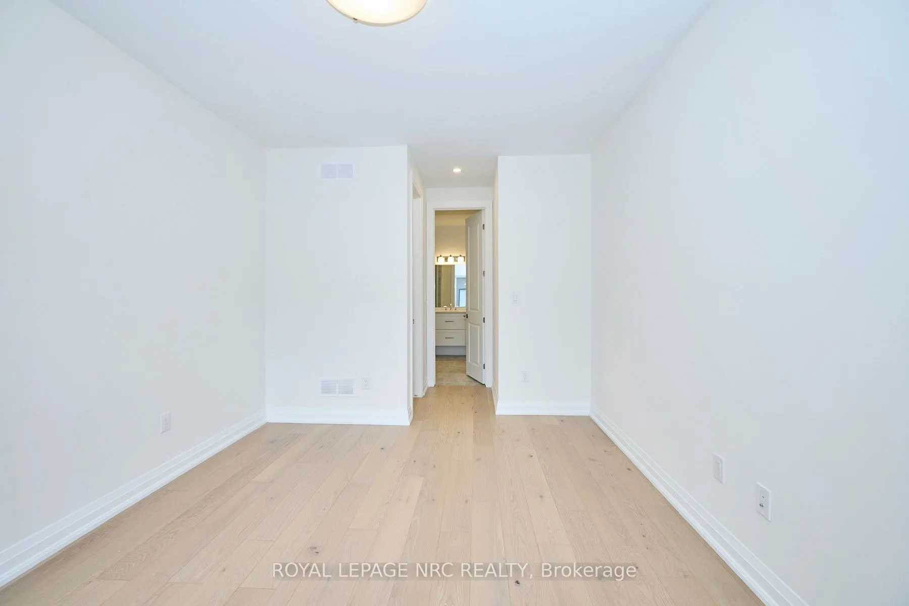 9150 WILLOUGHBY Drive, #32