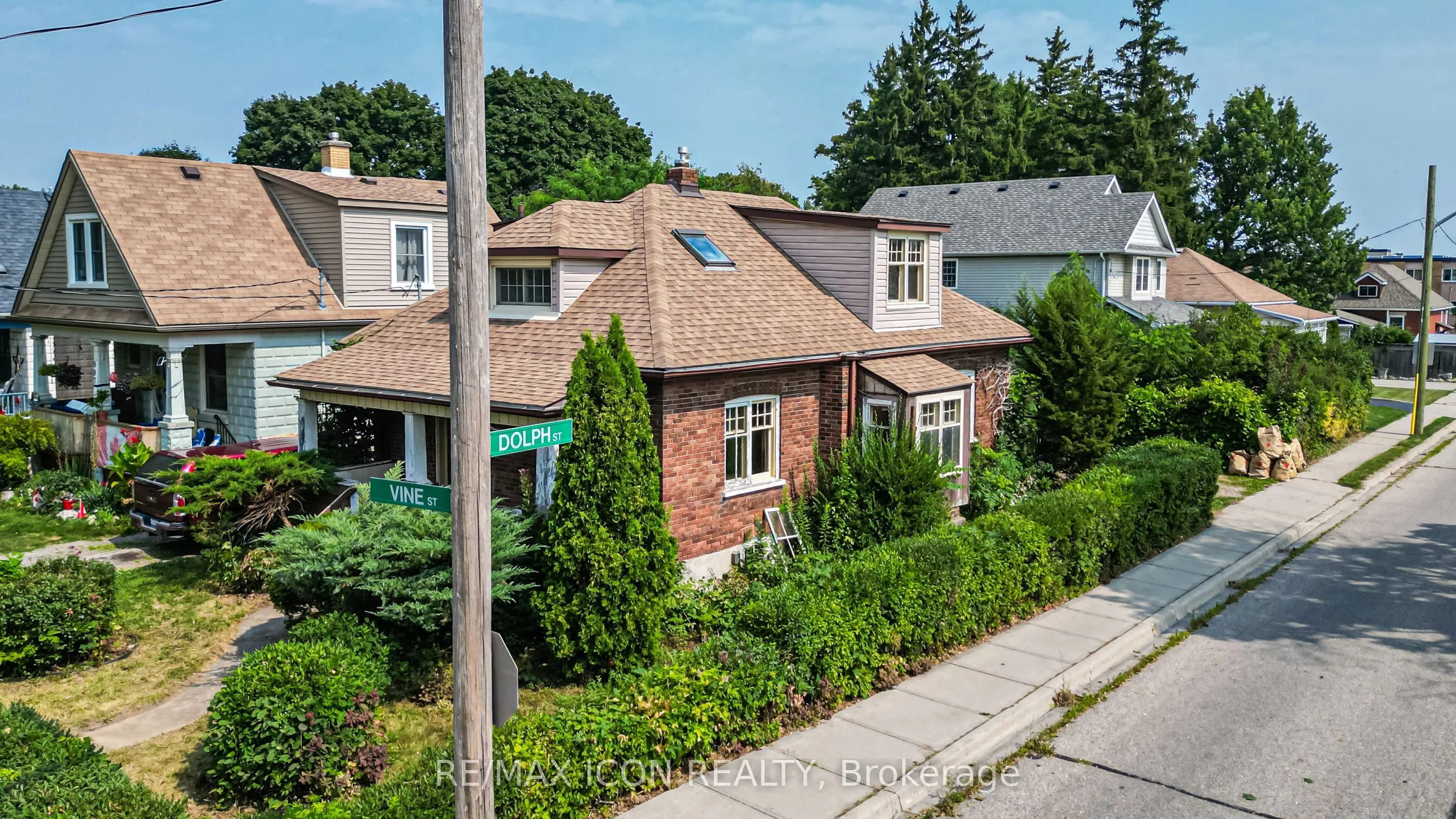 999 Vine Street